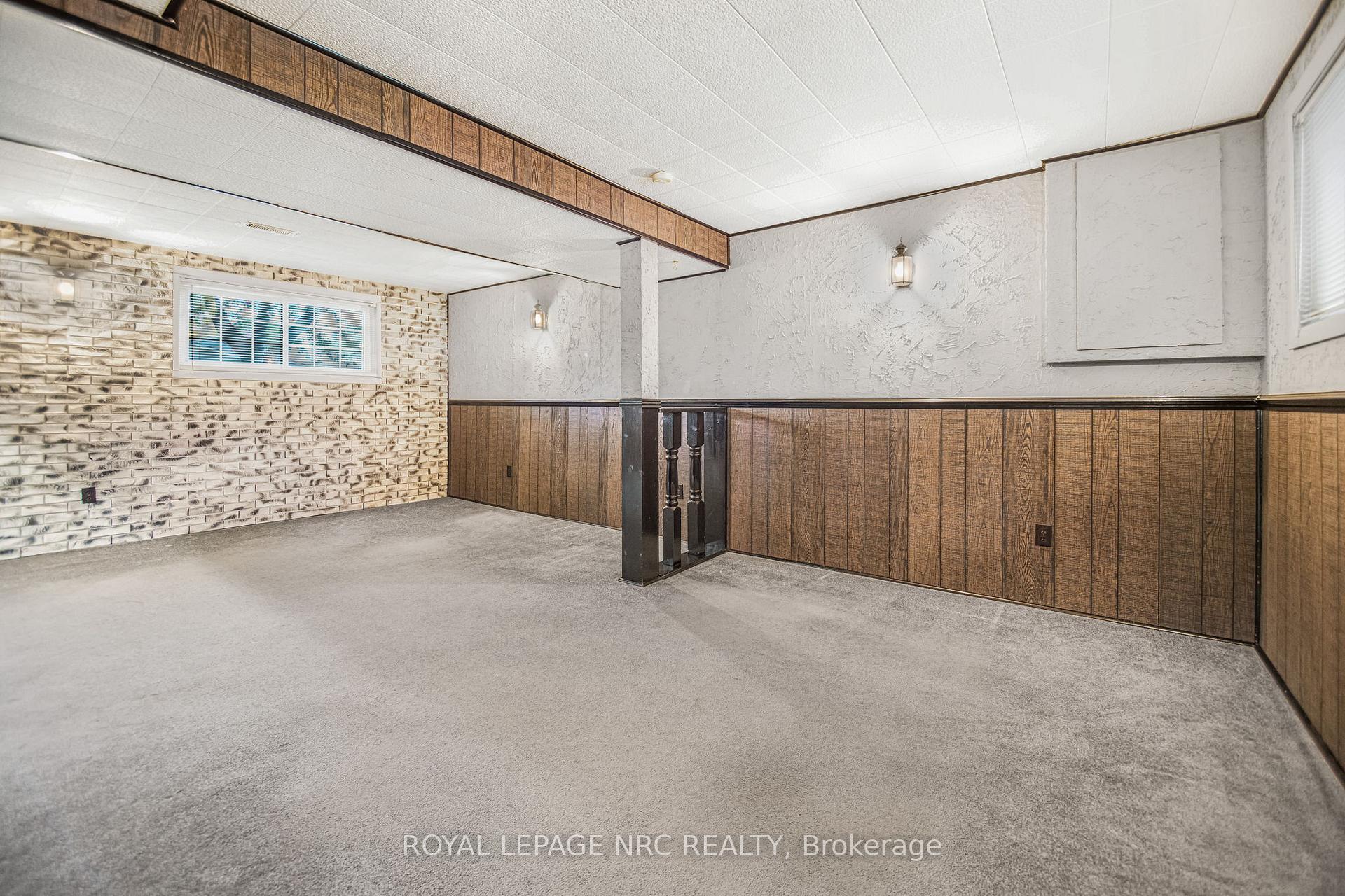 Photo 25 of 22 Rosemount Avenue, St. Catharines, Vine/Linwell — HOMEH