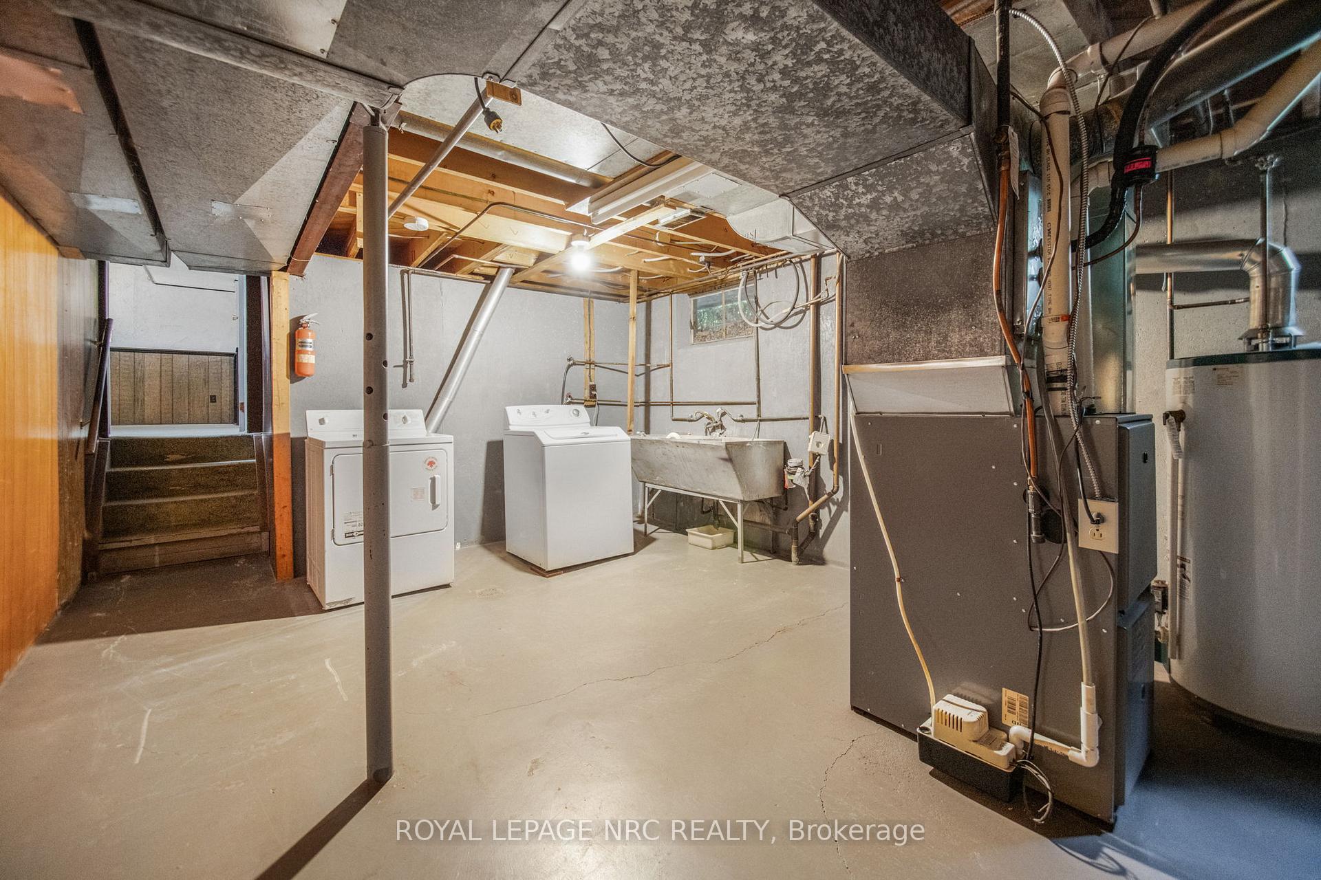 Photo 28 of 22 Rosemount Avenue, St. Catharines, Vine/Linwell — HOMEH