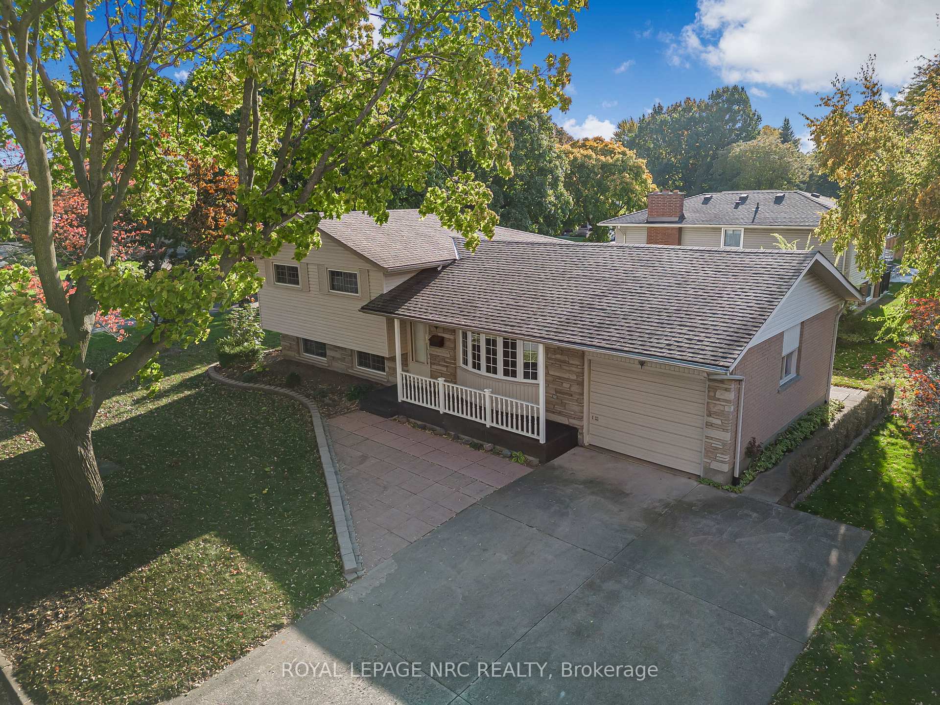 Photo 35 of 22 Rosemount Avenue, St. Catharines, Vine/Linwell — HOMEH
