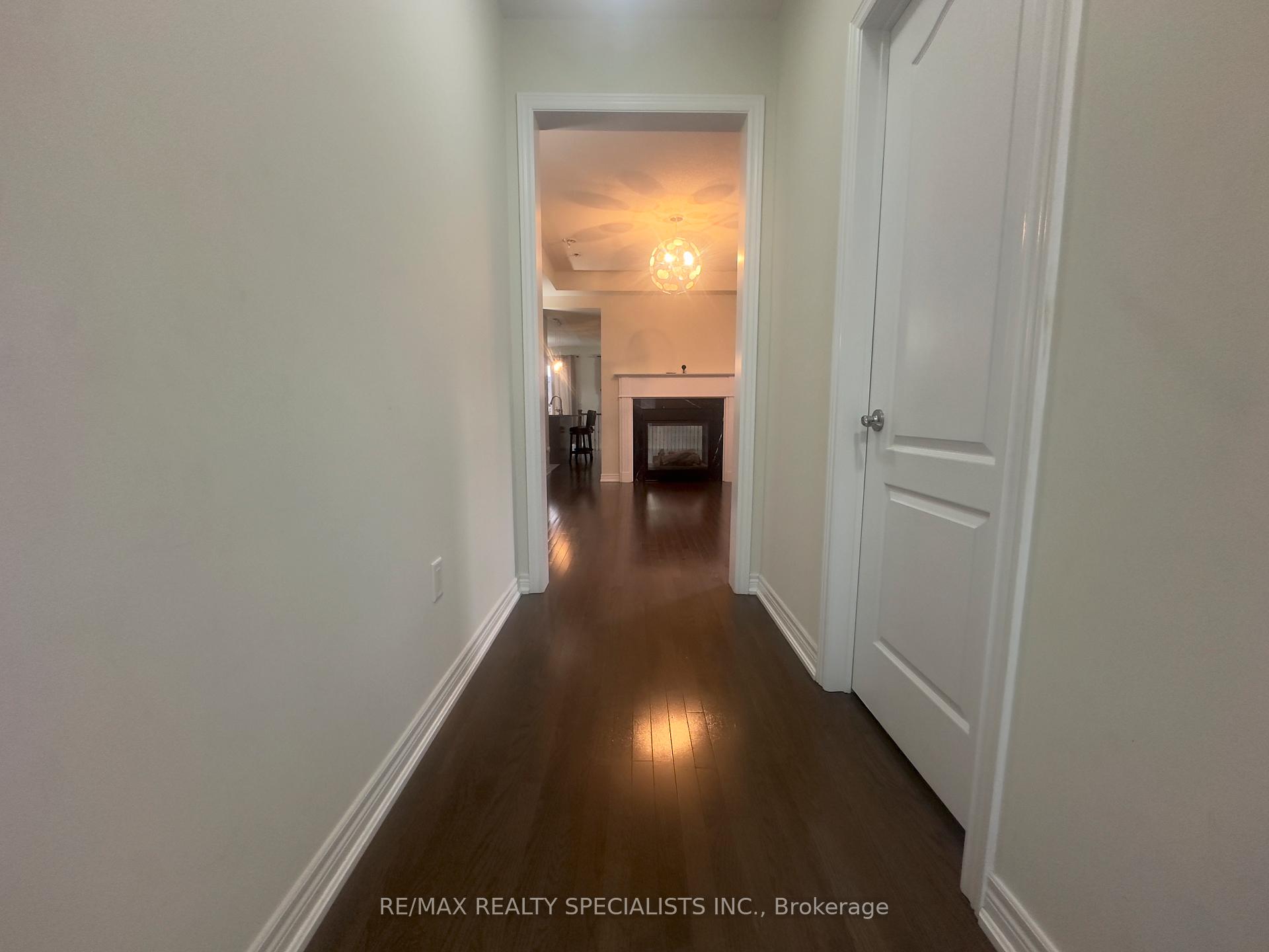 Photo 5 of Unit Main & Upp, 90 Tundra Road, Caledon, Rural Caledon — HOMEH