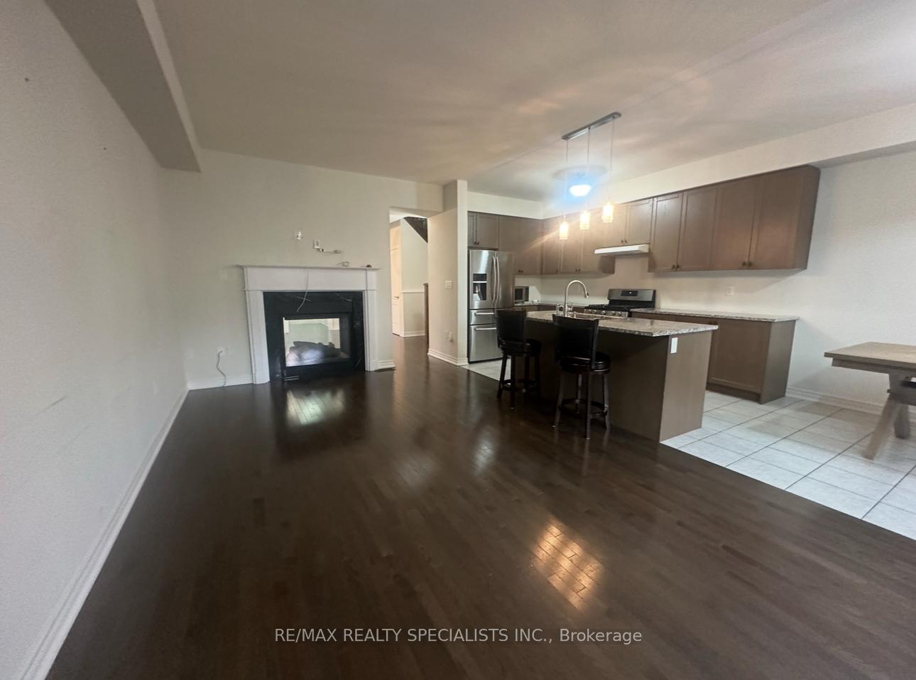 Photo 9 of Unit Main & Upp, 90 Tundra Road, Caledon, Rural Caledon — HOMEH