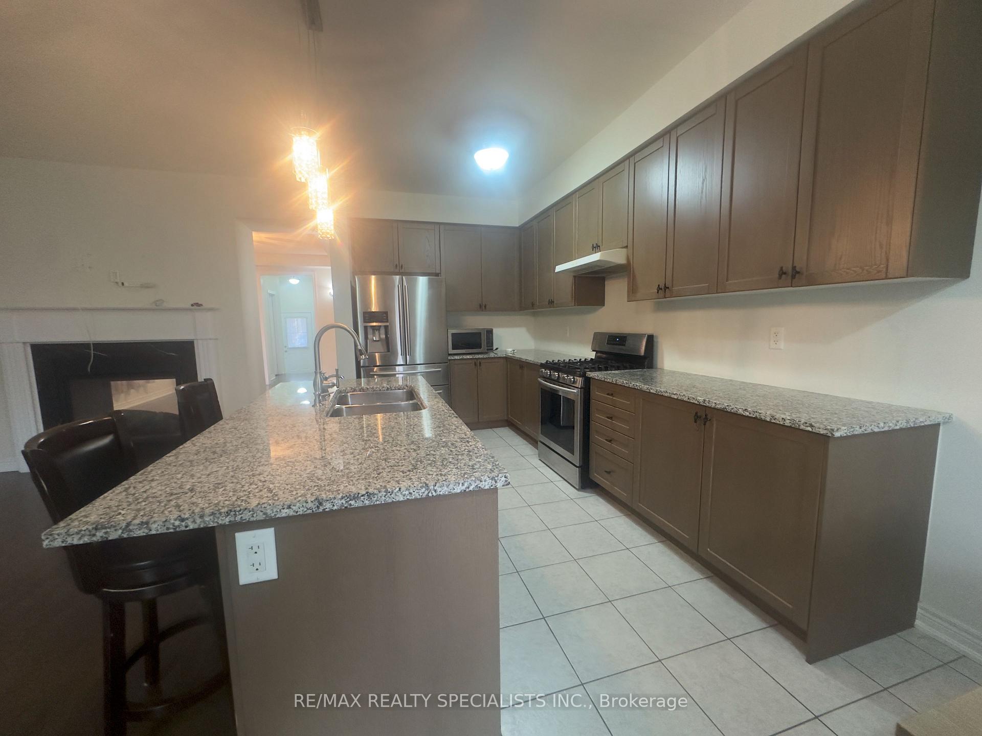 Photo 11 of Unit Main & Upp, 90 Tundra Road, Caledon, Rural Caledon — HOMEH