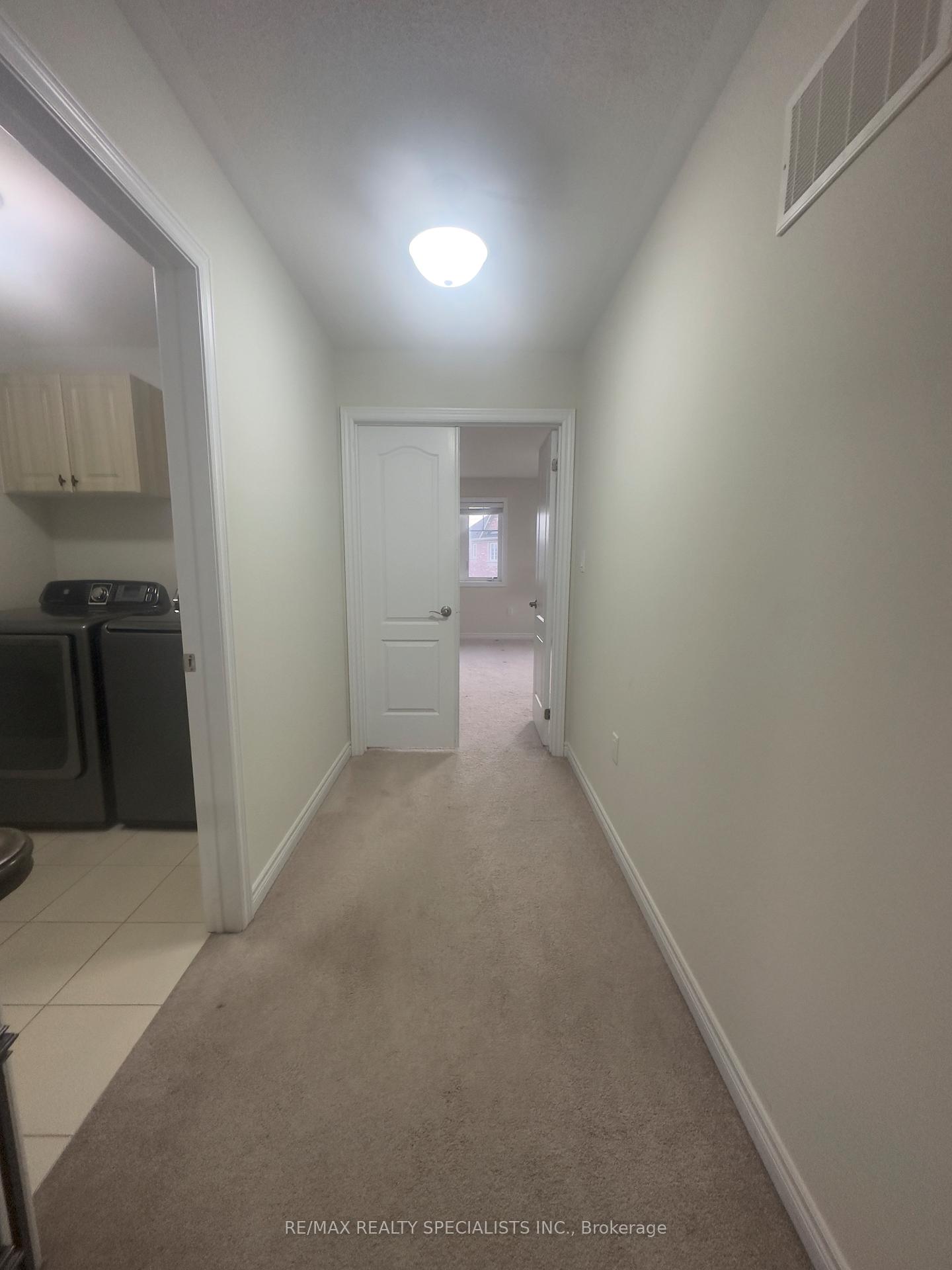 Photo 23 of Unit Main & Upp, 90 Tundra Road, Caledon, Rural Caledon — HOMEH