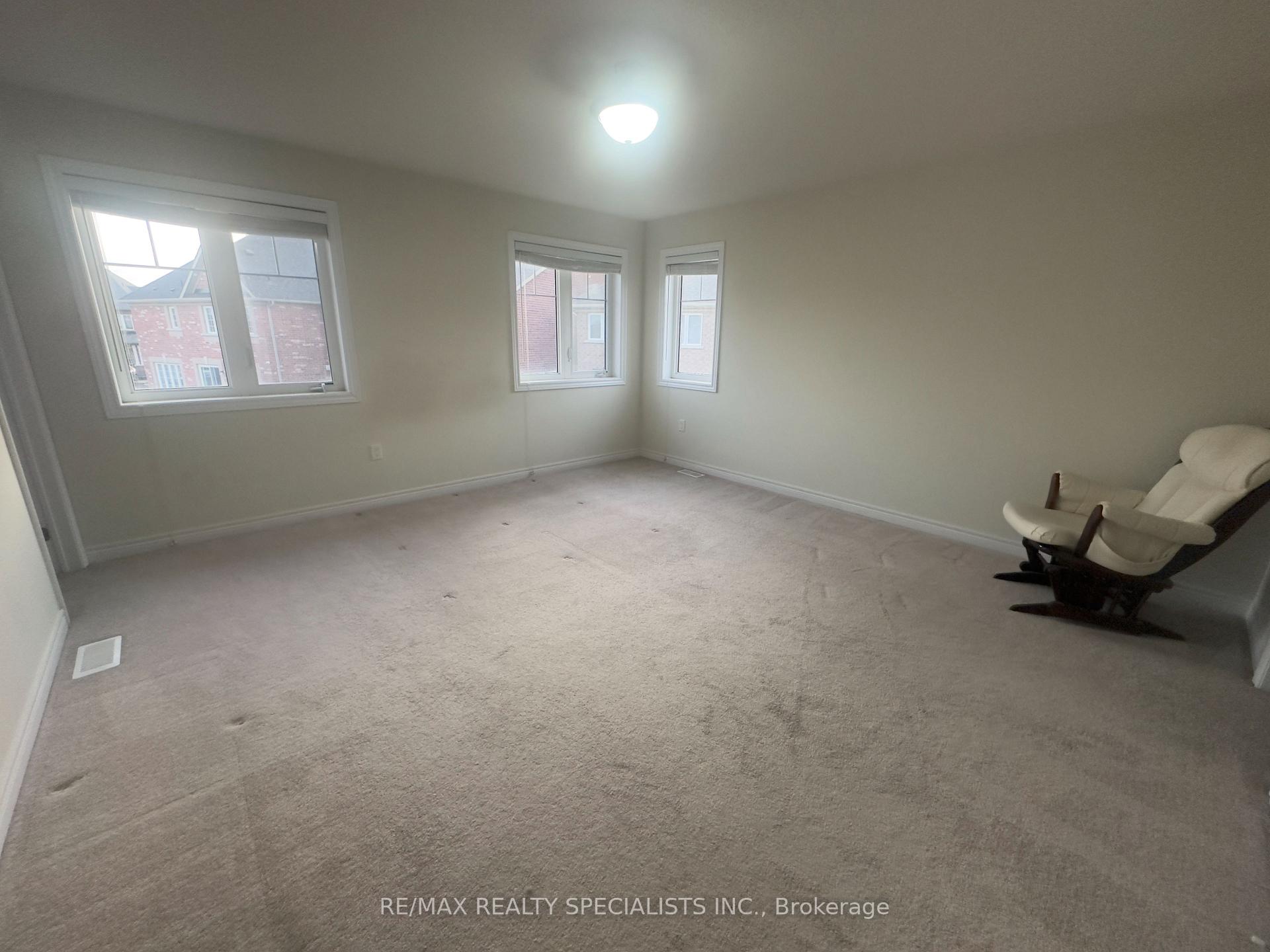 Photo 25 of Unit Main & Upp, 90 Tundra Road, Caledon, Rural Caledon — HOMEH