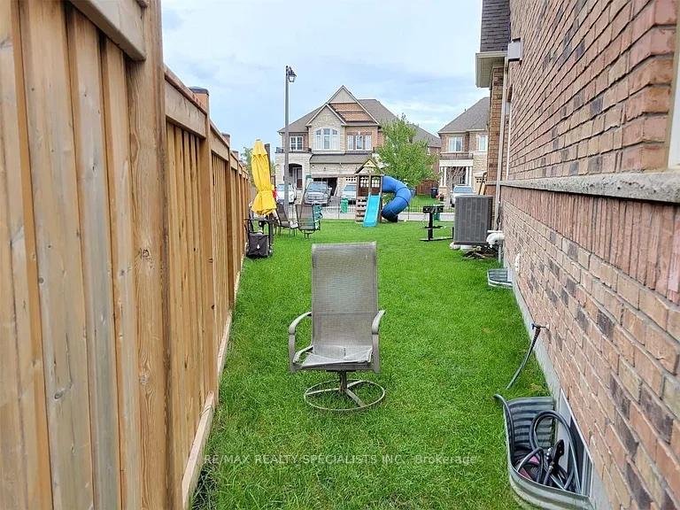 Photo 39 of Unit Main & Upp, 90 Tundra Road, Caledon, Rural Caledon — HOMEH