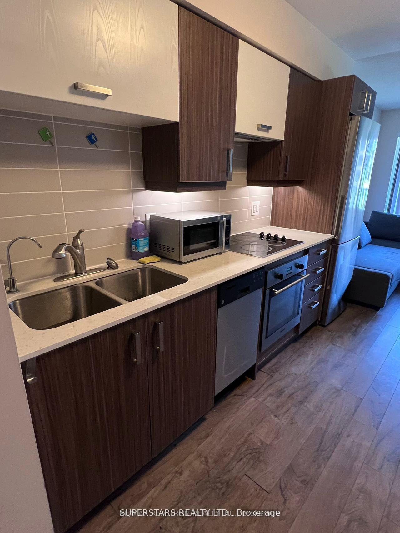 Photo 2 of Unit 531, 18 Uptown Drive, Markham, Unionville — HOMEH