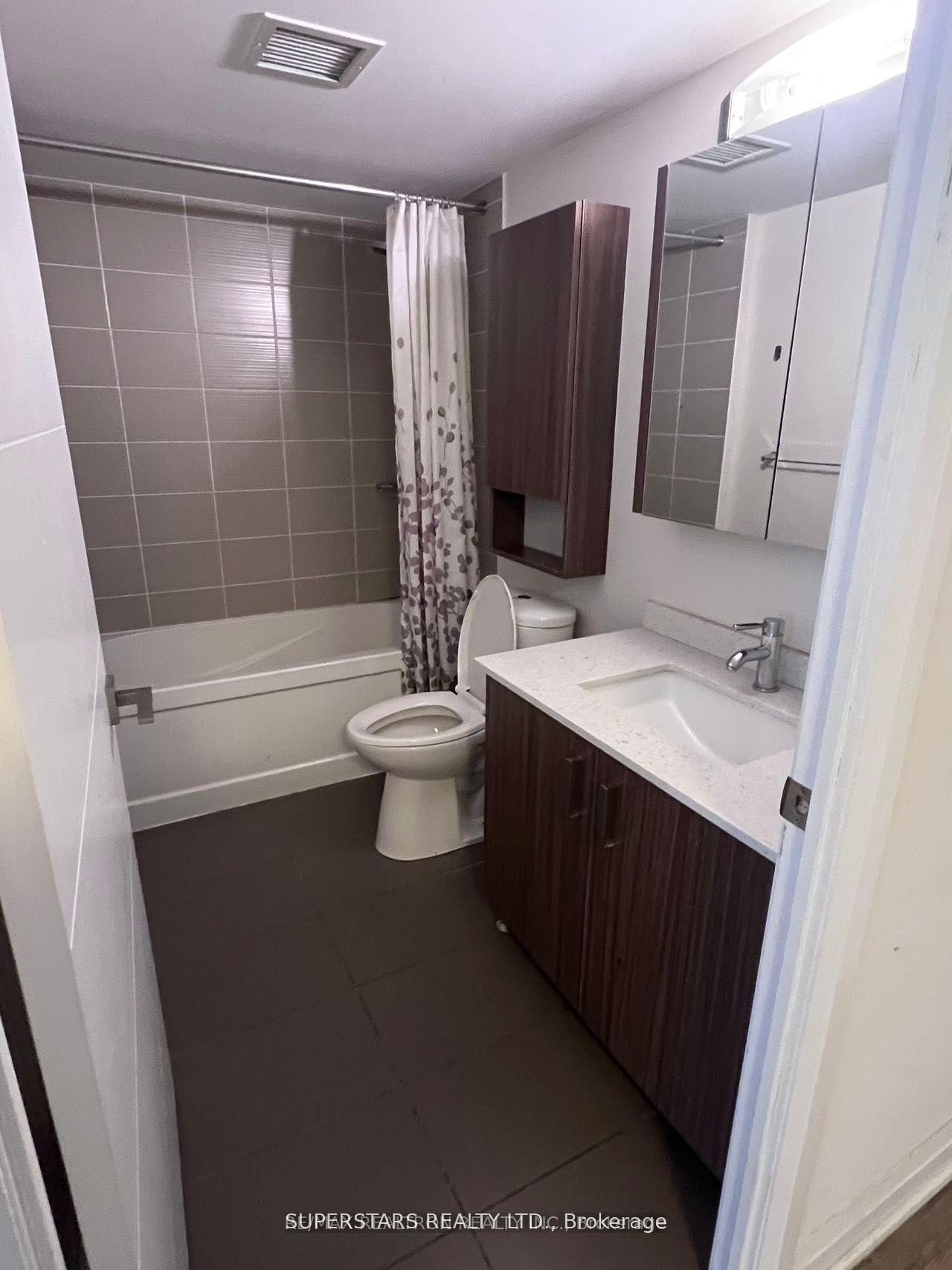 Photo 4 of Unit 531, 18 Uptown Drive, Markham, Unionville — HOMEH