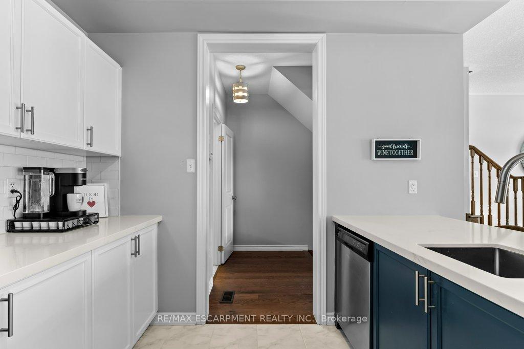Photo 8 of Unit 25, 54 Nisbet Boulevard, Hamilton, Waterdown — HOMEH