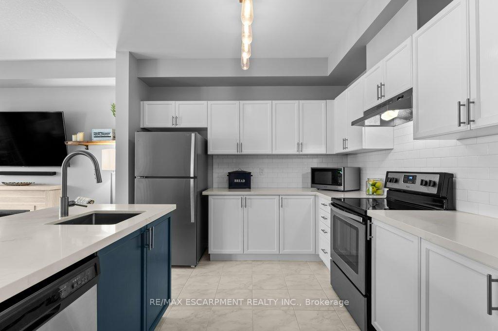 Photo 9 of Unit 25, 54 Nisbet Boulevard, Hamilton, Waterdown — HOMEH