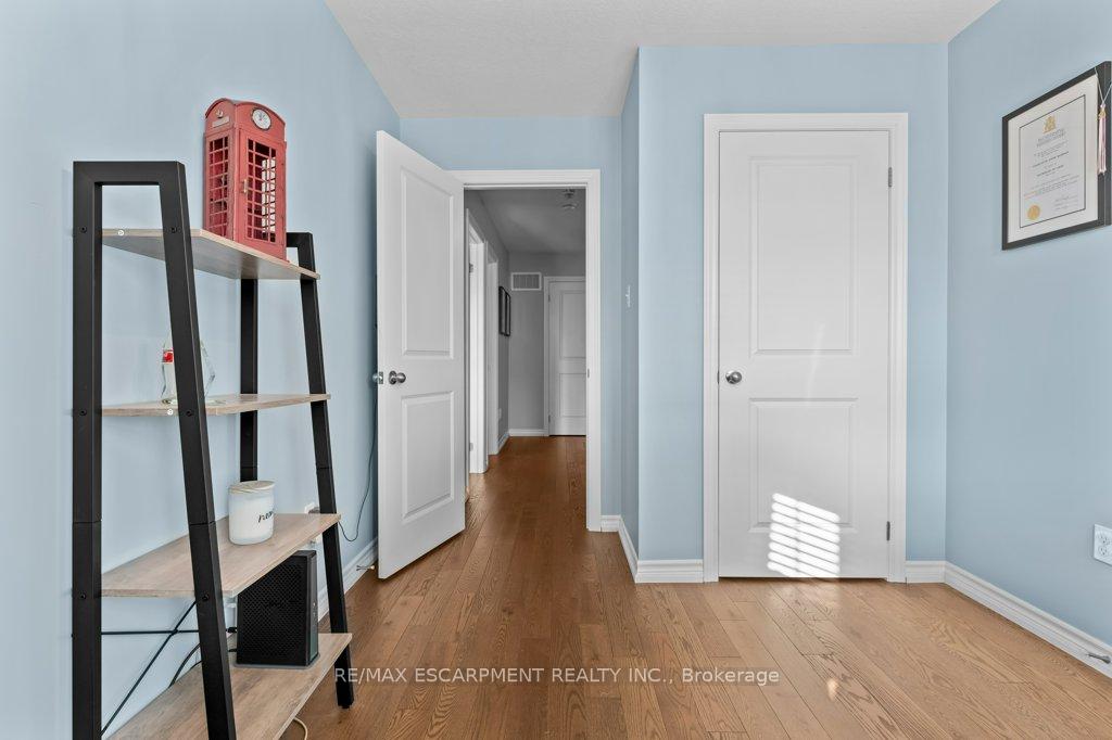 Photo 36 of Unit 25, 54 Nisbet Boulevard, Hamilton, Waterdown — HOMEH