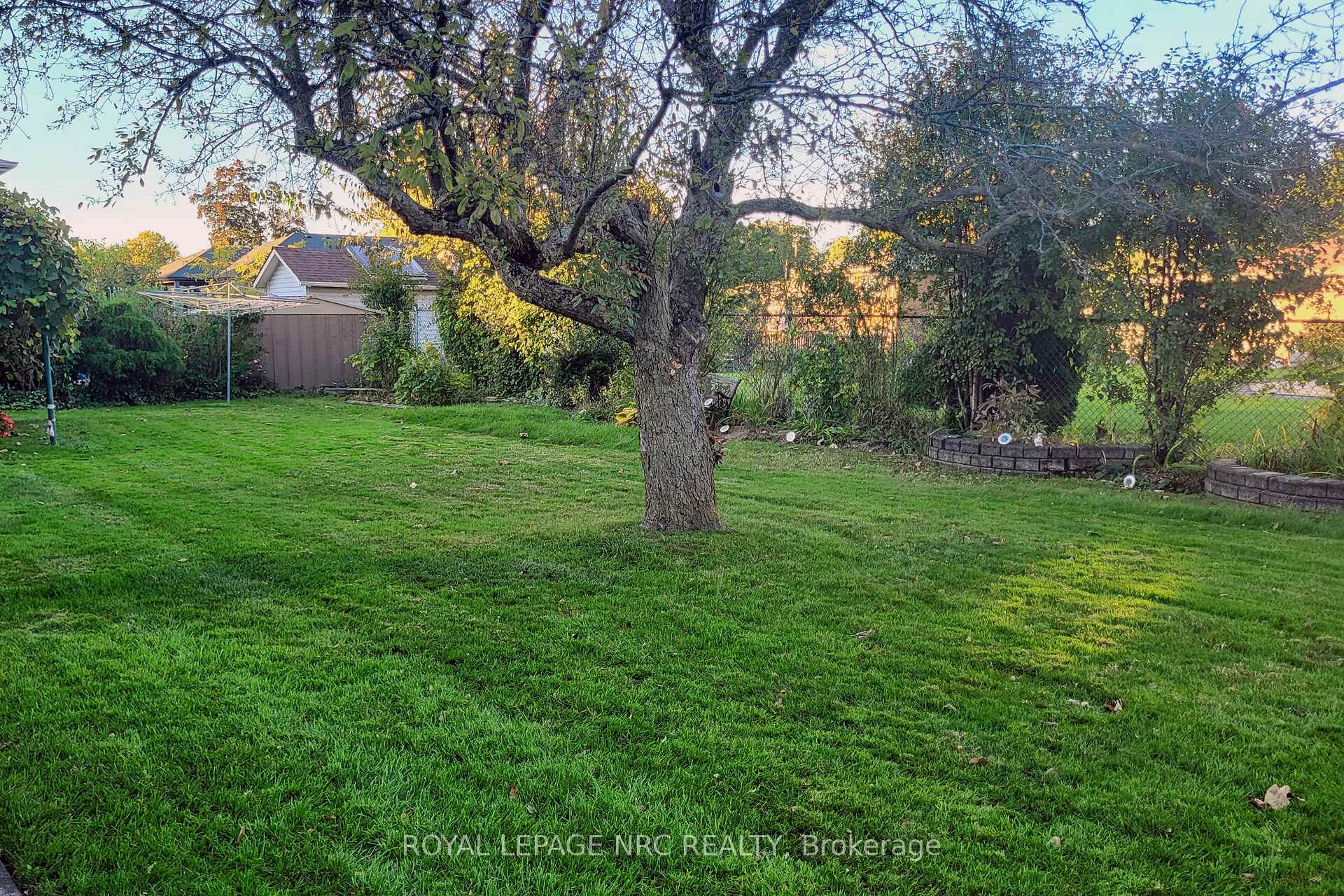 Photo 75 of 21 Beacon Hill Drive, St. Catharines, Burleigh Hill — HOMEH