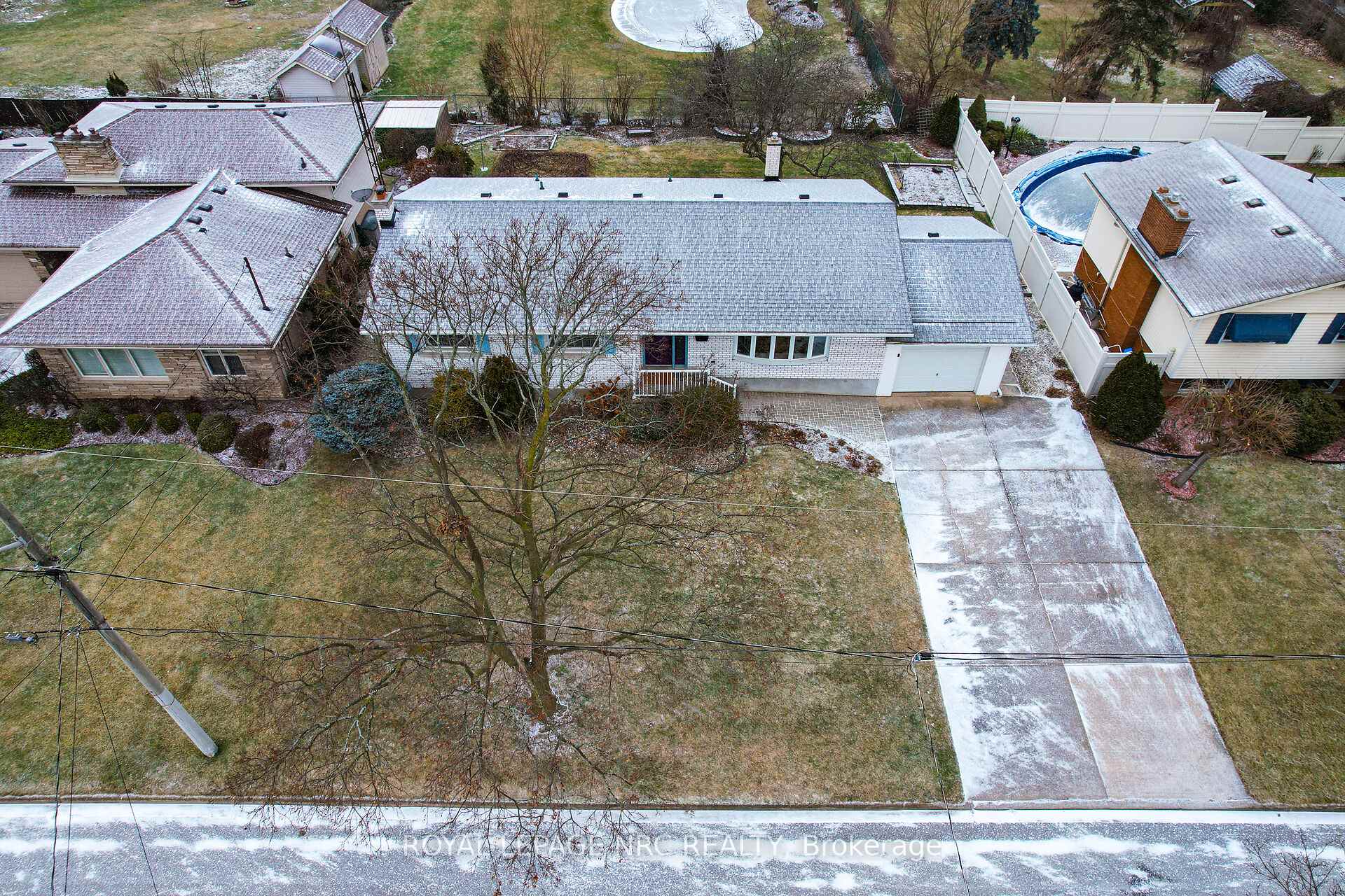 Photo 76 of 21 Beacon Hill Drive, St. Catharines, Burleigh Hill — HOMEH