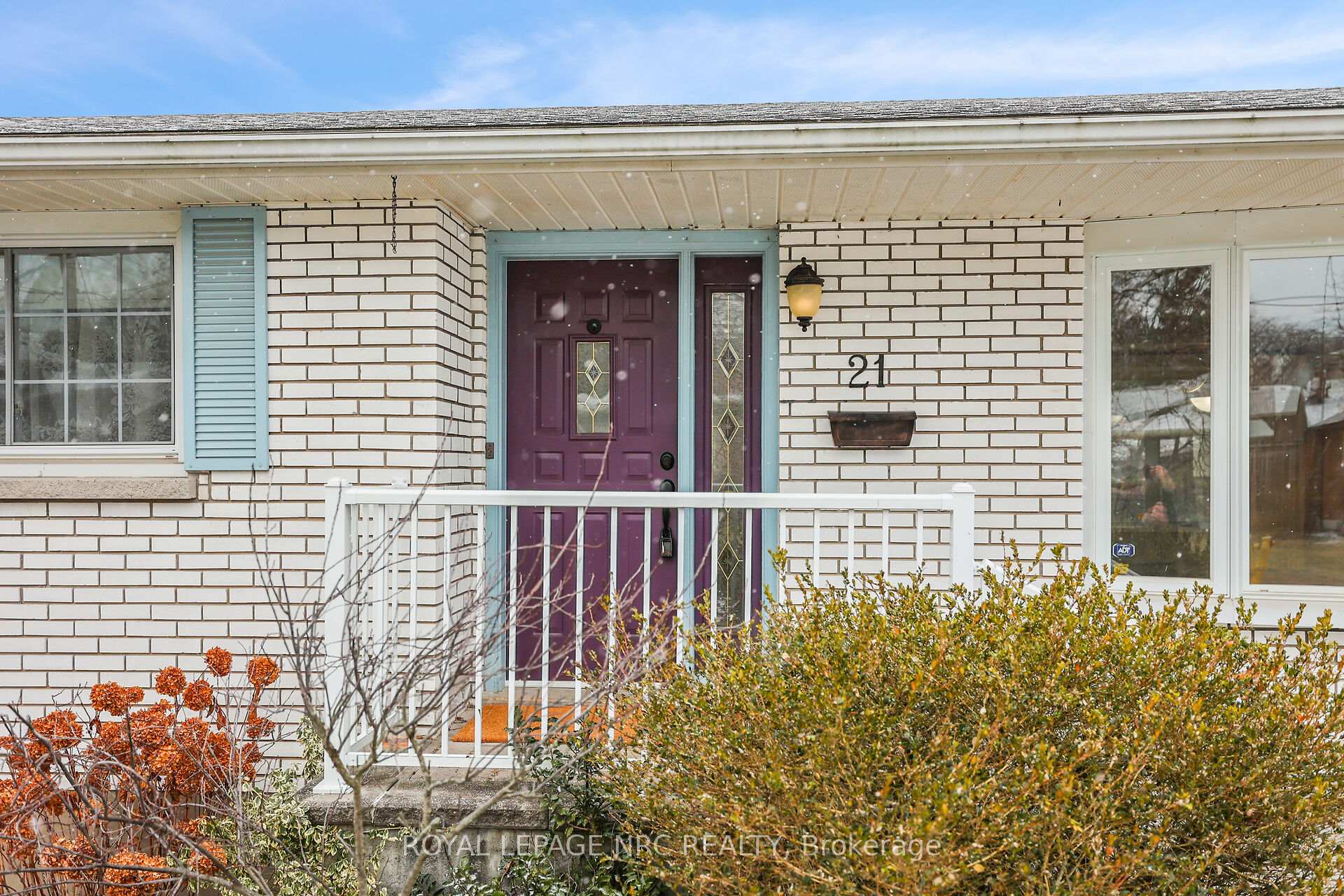 Photo 24 of 21 Beacon Hill Drive, St. Catharines, Burleigh Hill — HOMEH