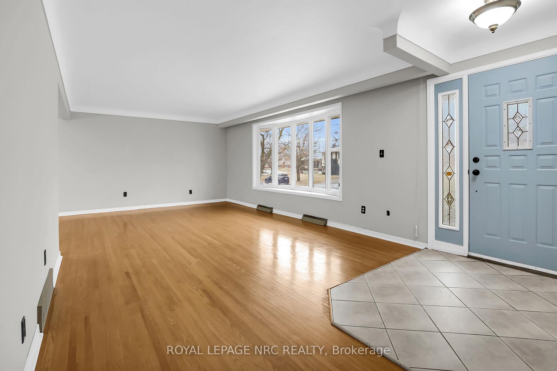 Photo 30 of 21 Beacon Hill Drive, St. Catharines, Burleigh Hill — HOMEH