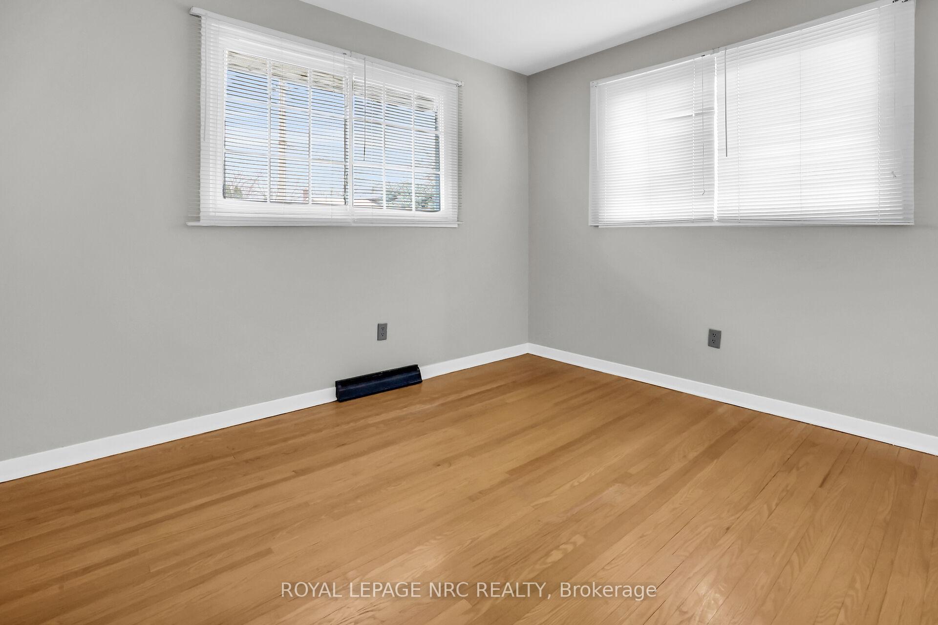 Photo 36 of 21 Beacon Hill Drive, St. Catharines, Burleigh Hill — HOMEH