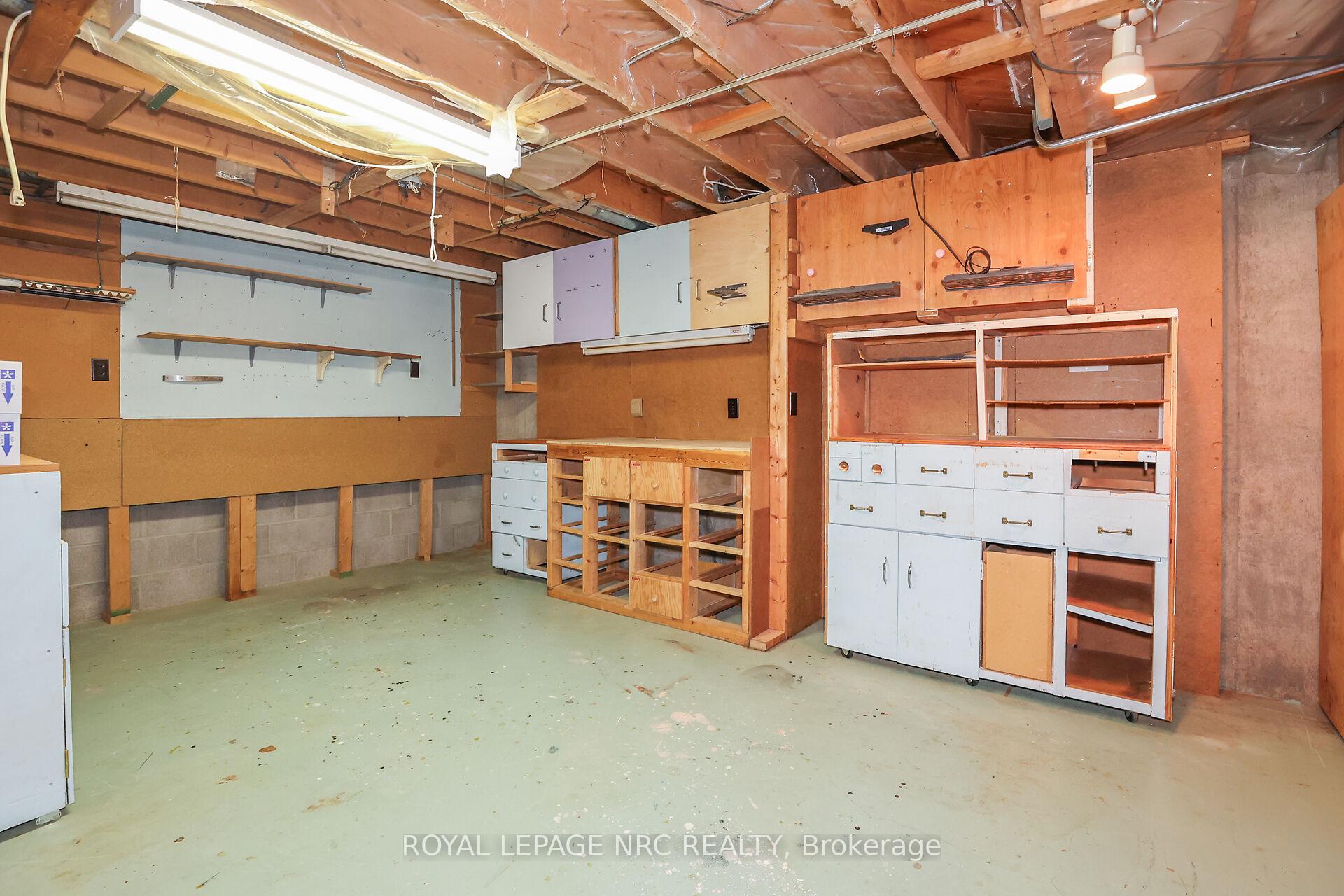 Photo 48 of 21 Beacon Hill Drive, St. Catharines, Burleigh Hill — HOMEH