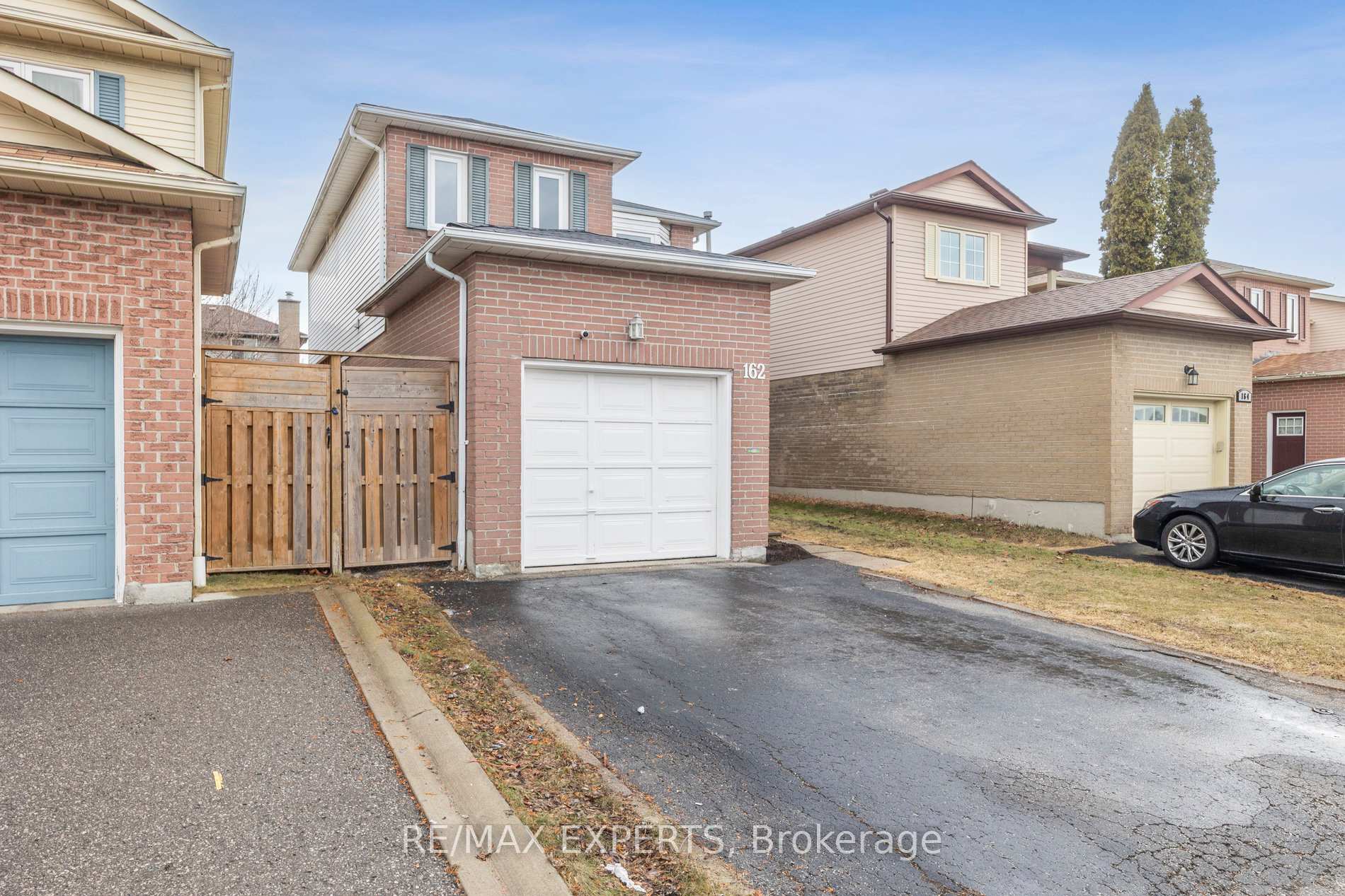 Photo 2 of 162 Reed Drive, Ajax, Central — HOMEH