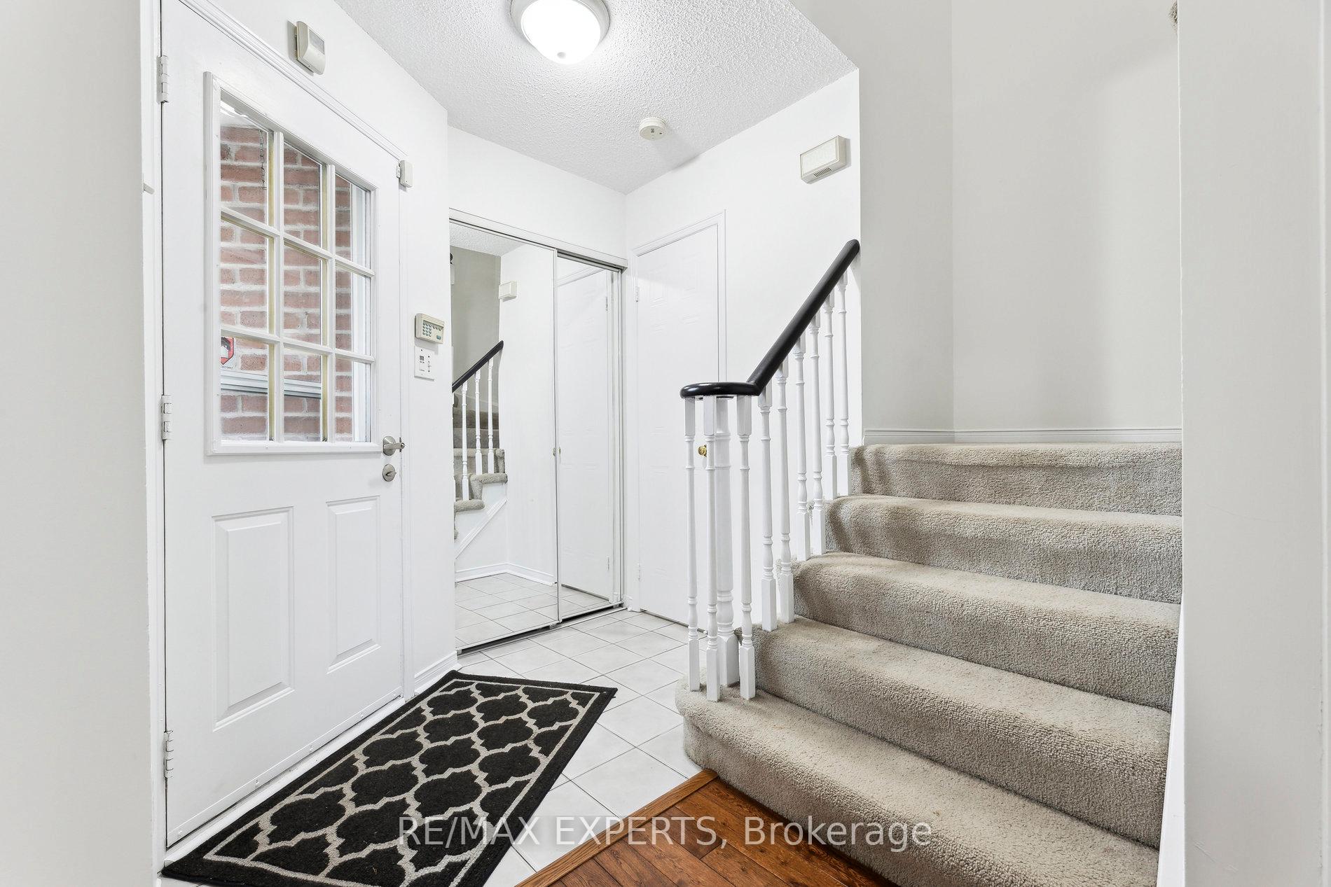 Photo 5 of 162 Reed Drive, Ajax, Central — HOMEH