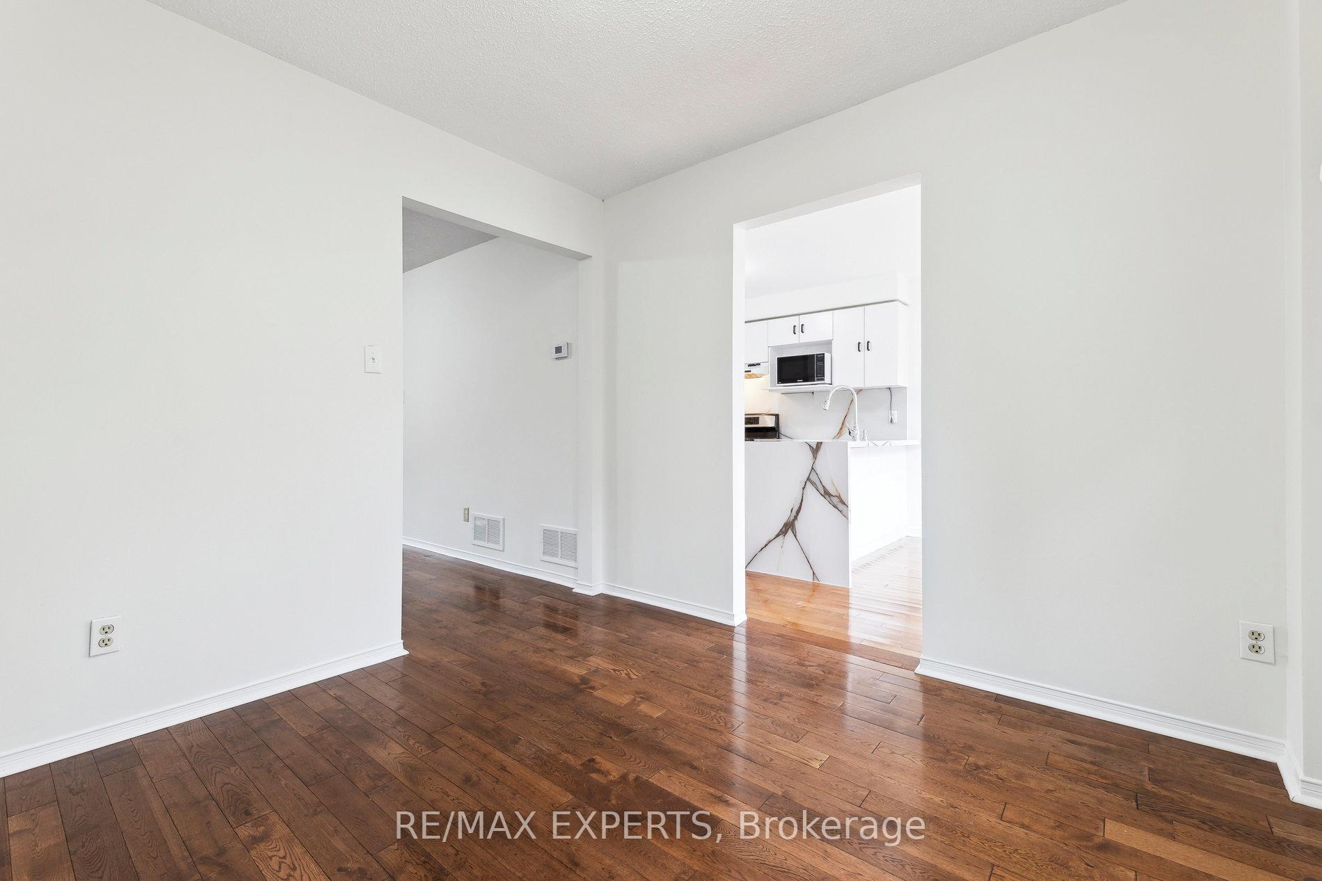 Photo 10 of 162 Reed Drive, Ajax, Central — HOMEH