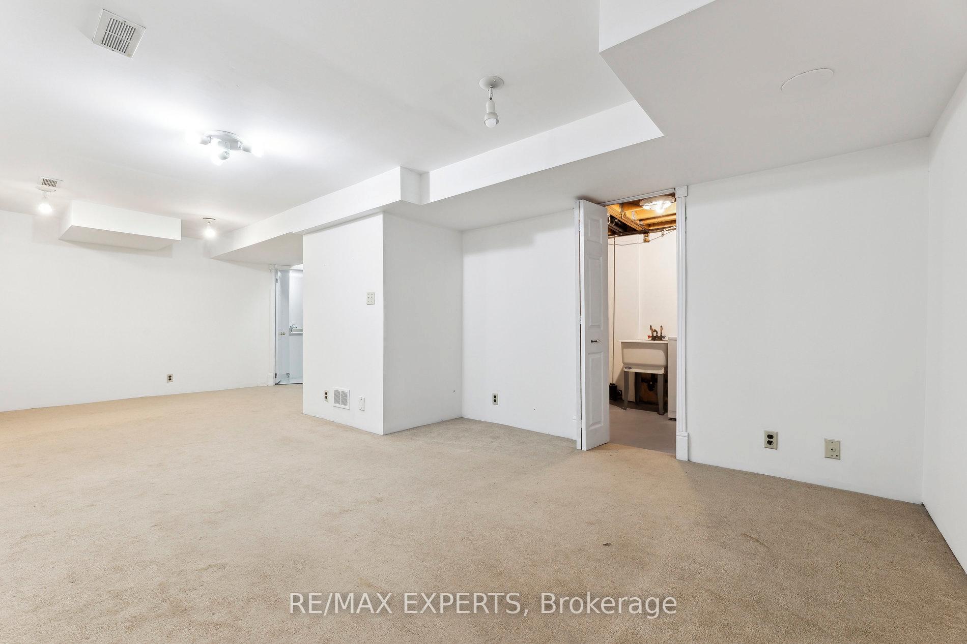 Photo 34 of 162 Reed Drive, Ajax, Central — HOMEH