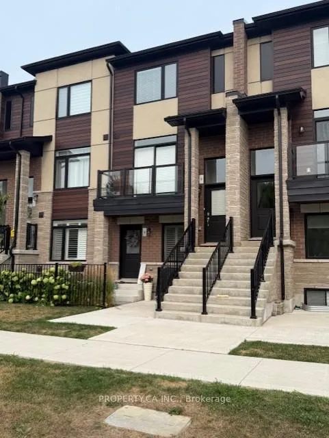 Front of Unit 9, 590 North Service Road