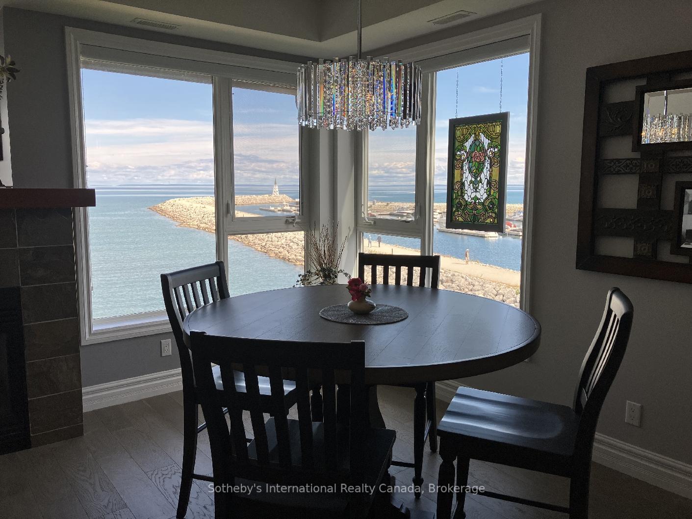 Photo 6 of 481 Mariners Way, Collingwood — HOMEH