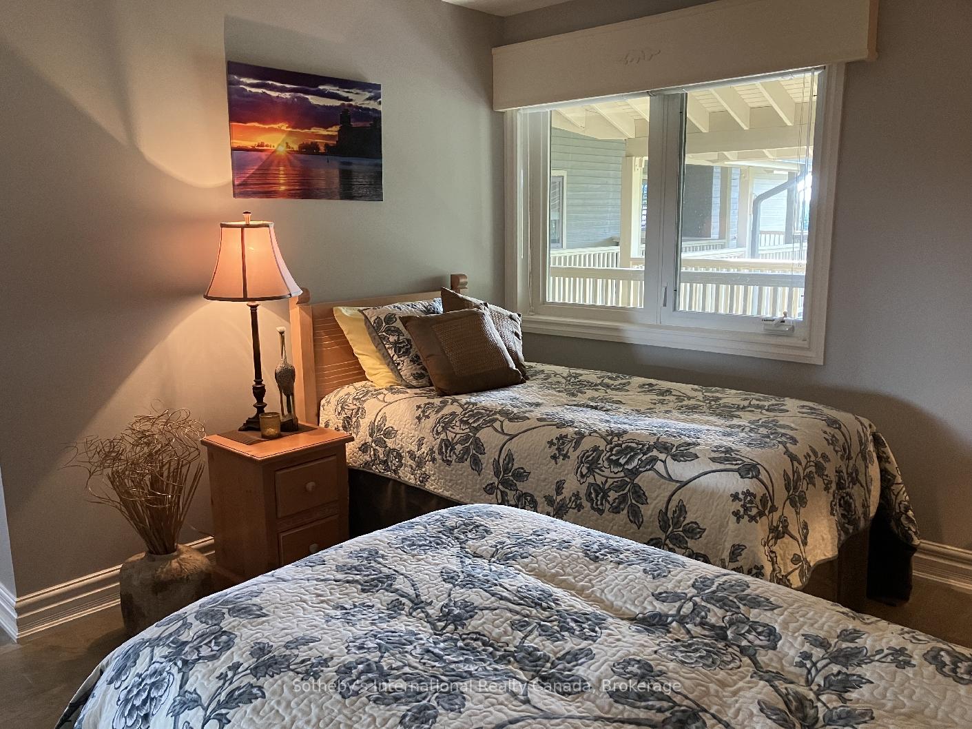 Photo 20 of 481 Mariners Way, Collingwood — HOMEH