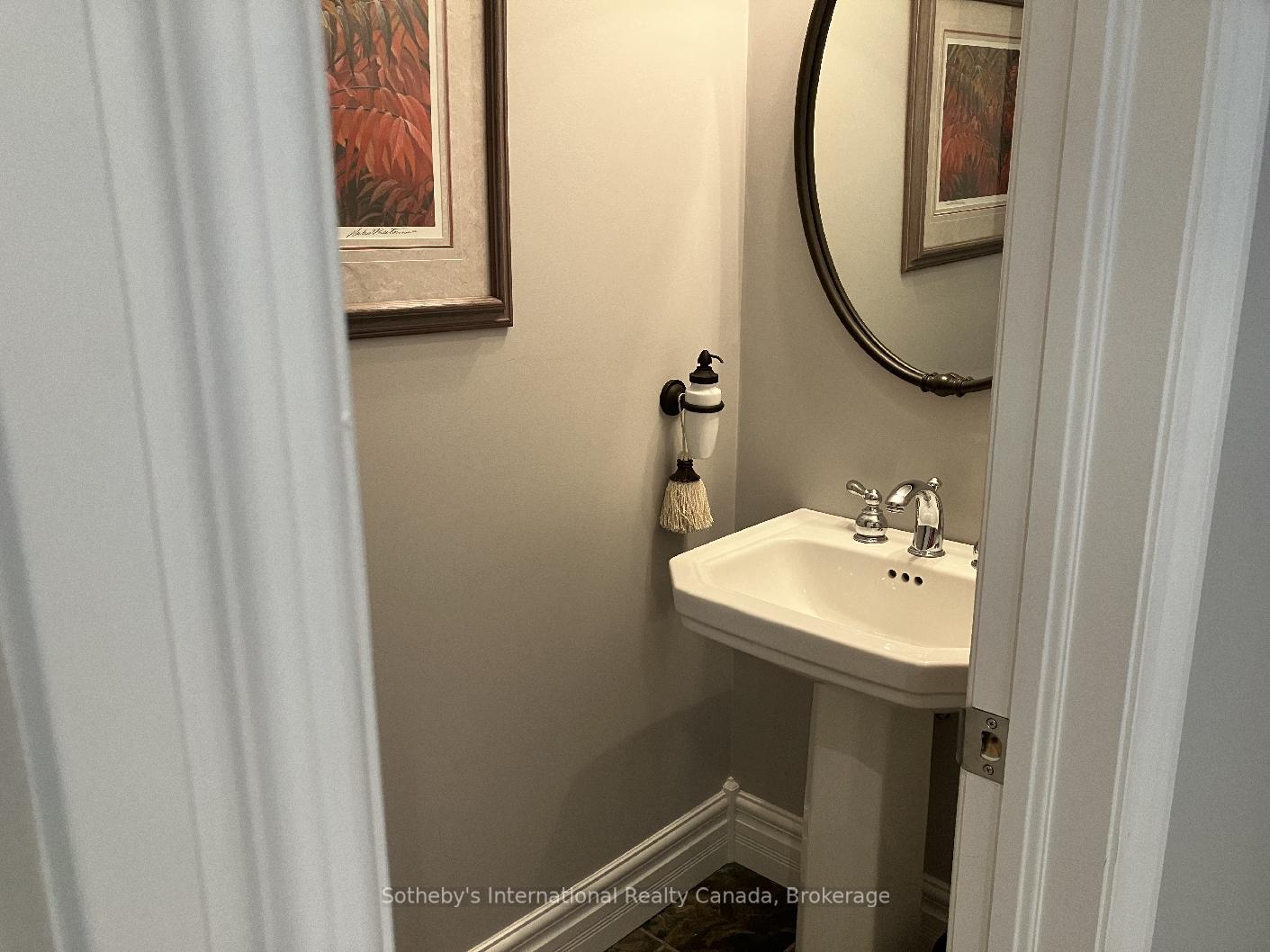 Photo 22 of 481 Mariners Way, Collingwood — HOMEH