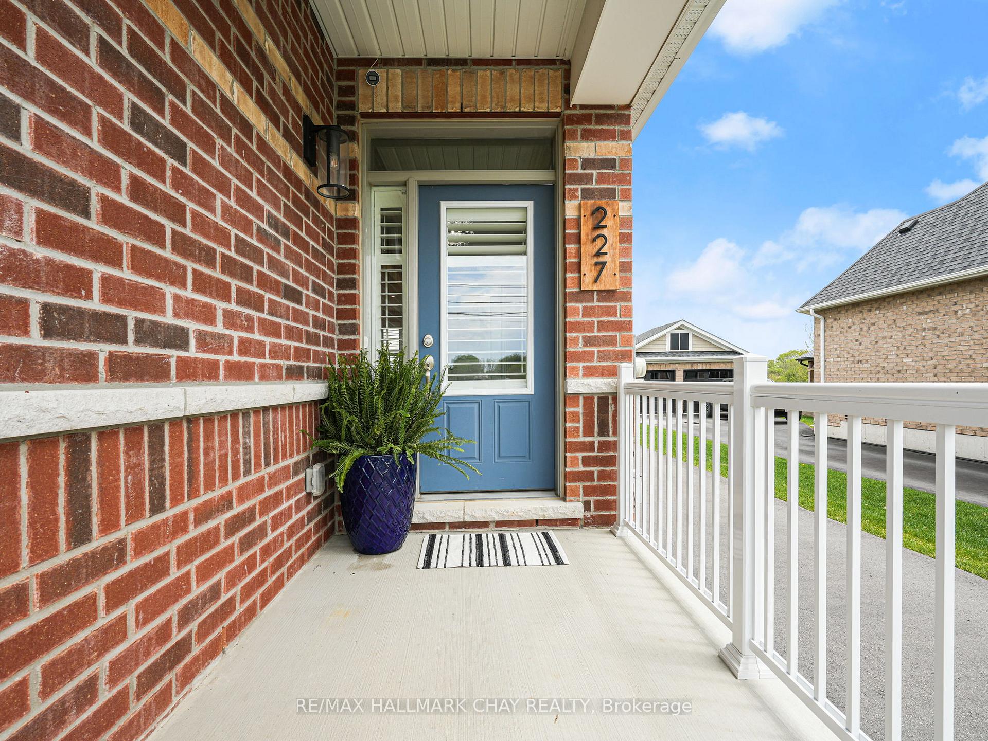 Photo 4 of 227 Mary Street, Clearview, Creemore — HOMEH
