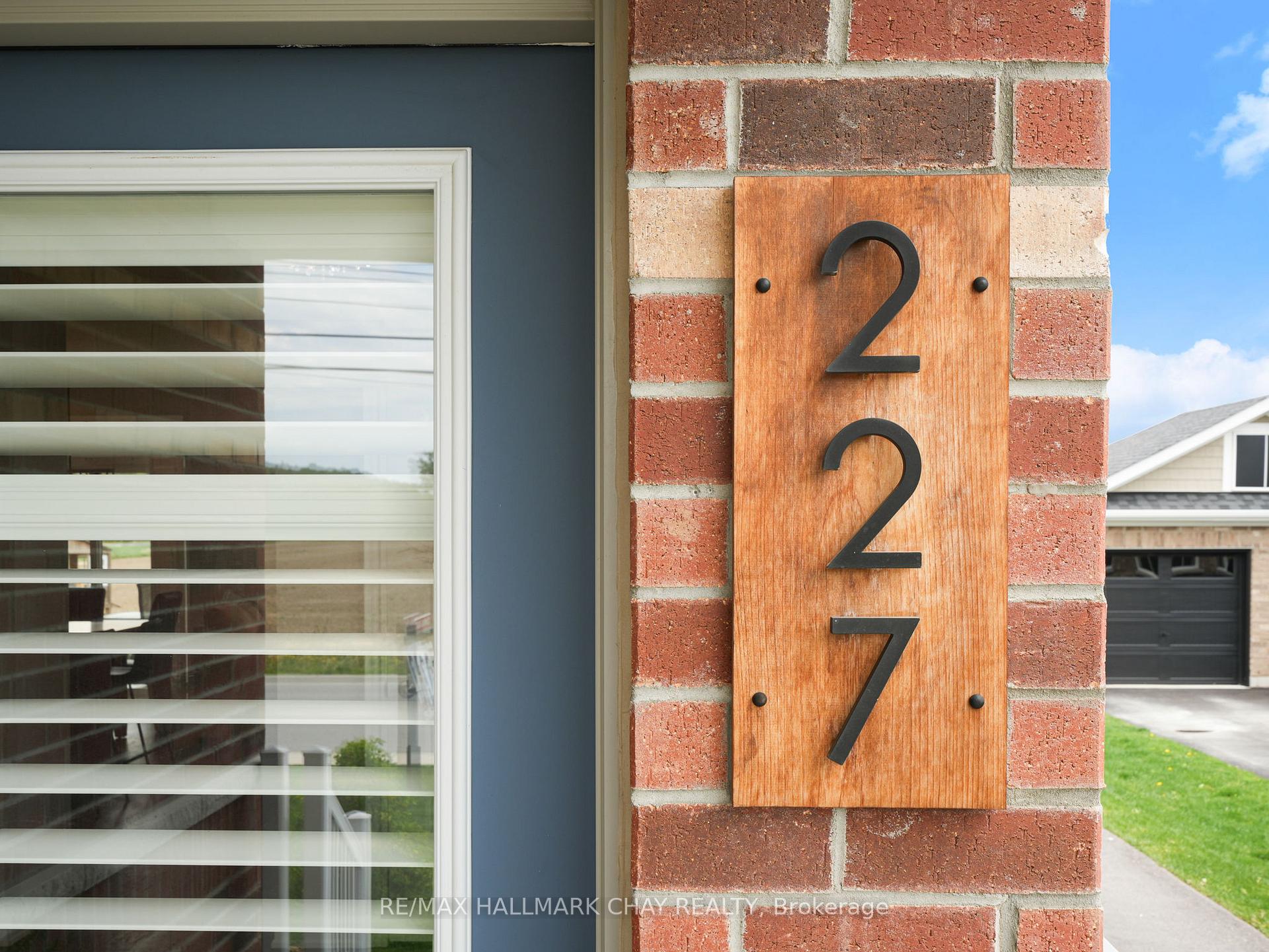Photo 5 of 227 Mary Street, Clearview, Creemore — HOMEH