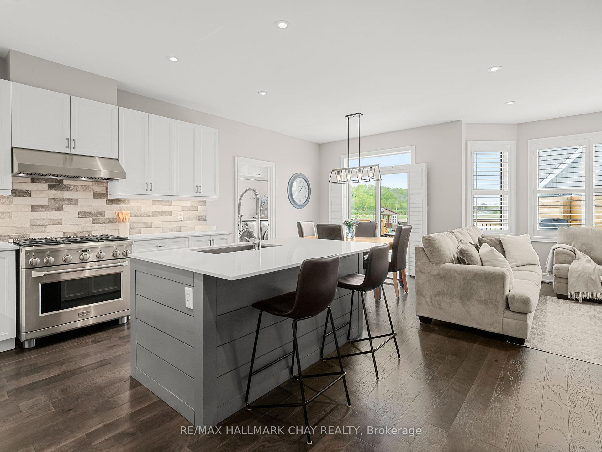 Photo 12 of 227 Mary Street, Clearview, Creemore — HOMEH