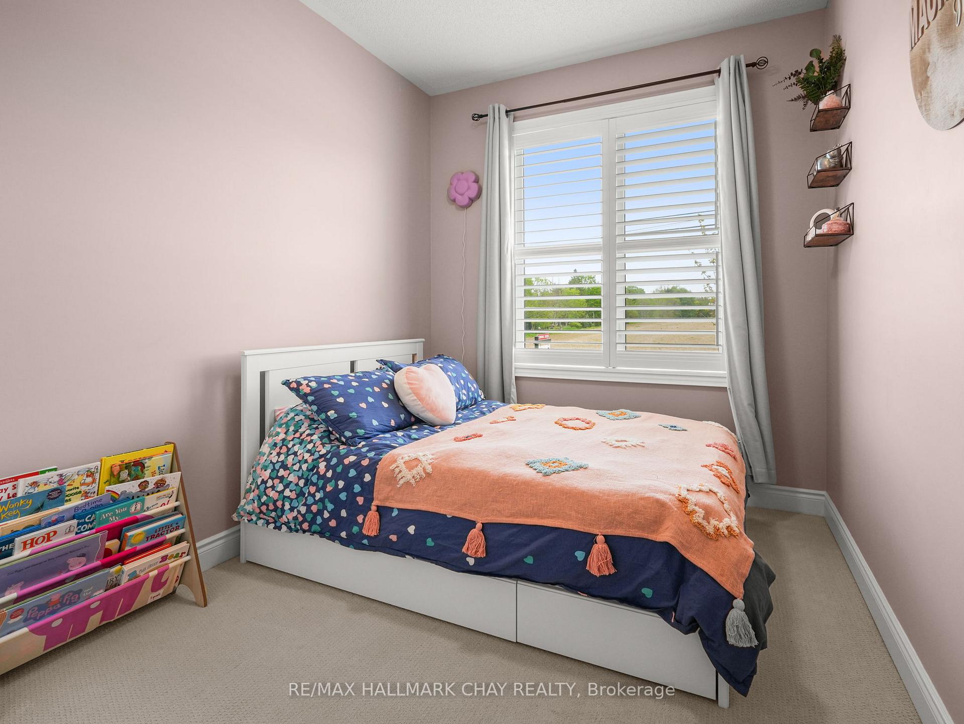 Photo 29 of 227 Mary Street, Clearview, Creemore — HOMEH