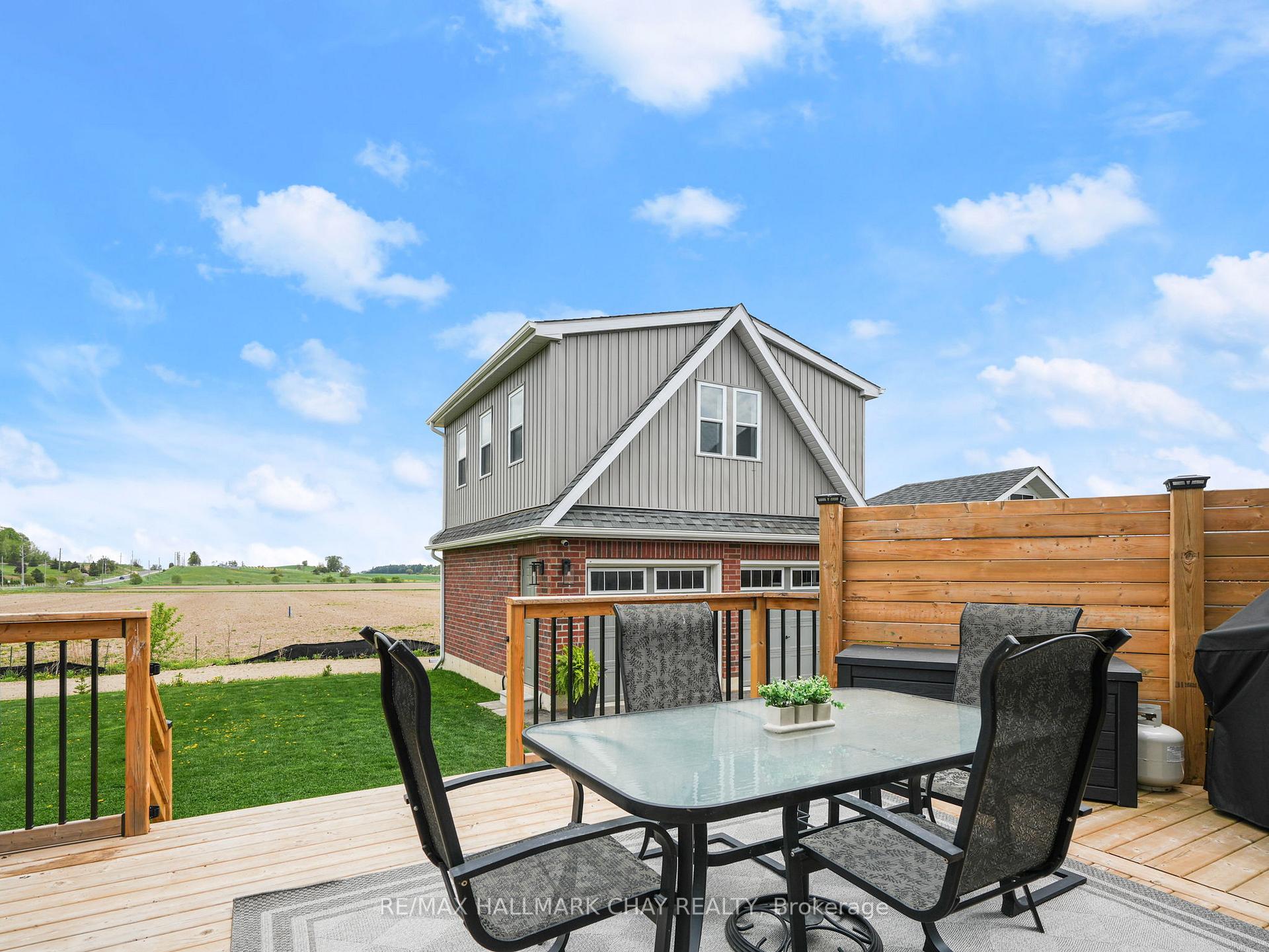 Photo 34 of 227 Mary Street, Clearview, Creemore — HOMEH