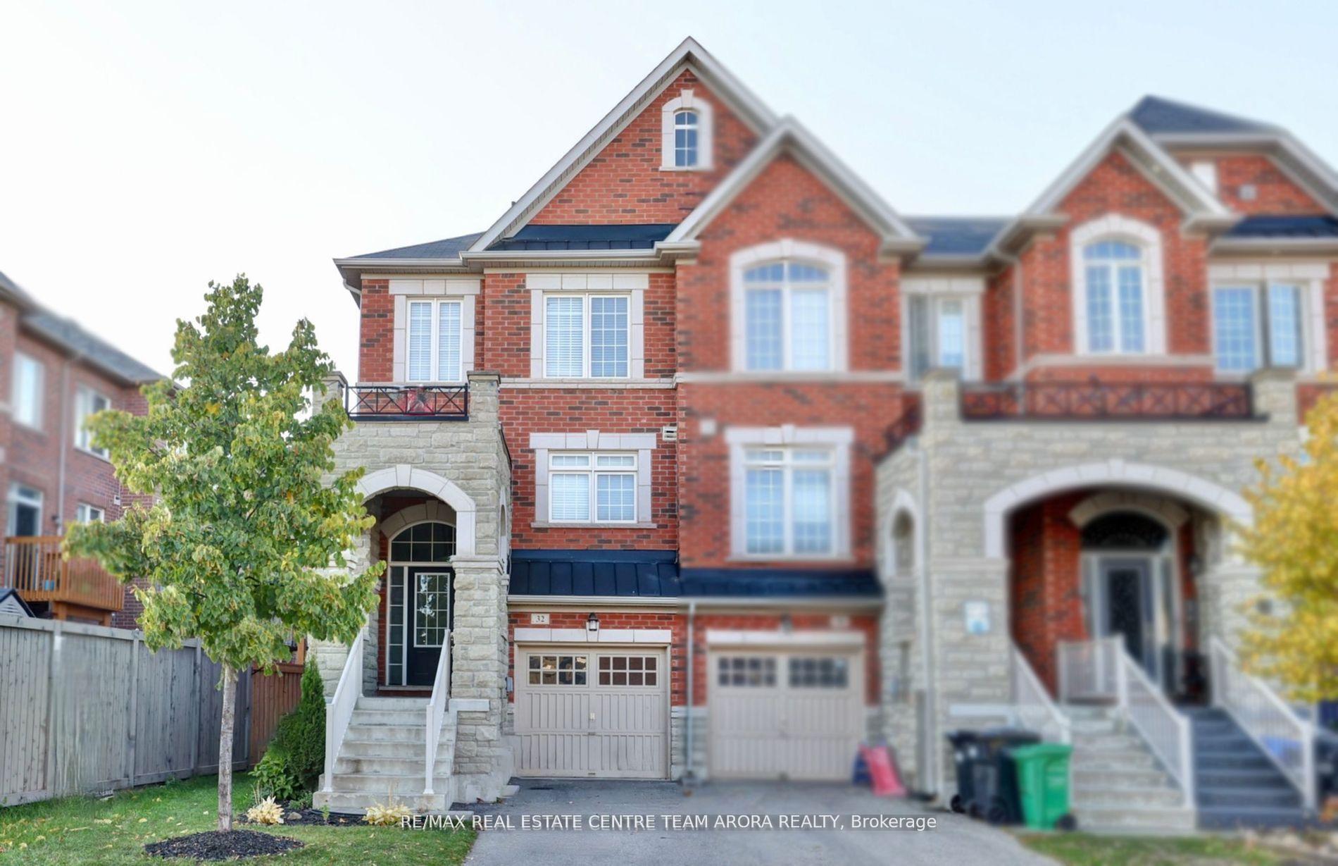 Front of 32 Cloudburst Road