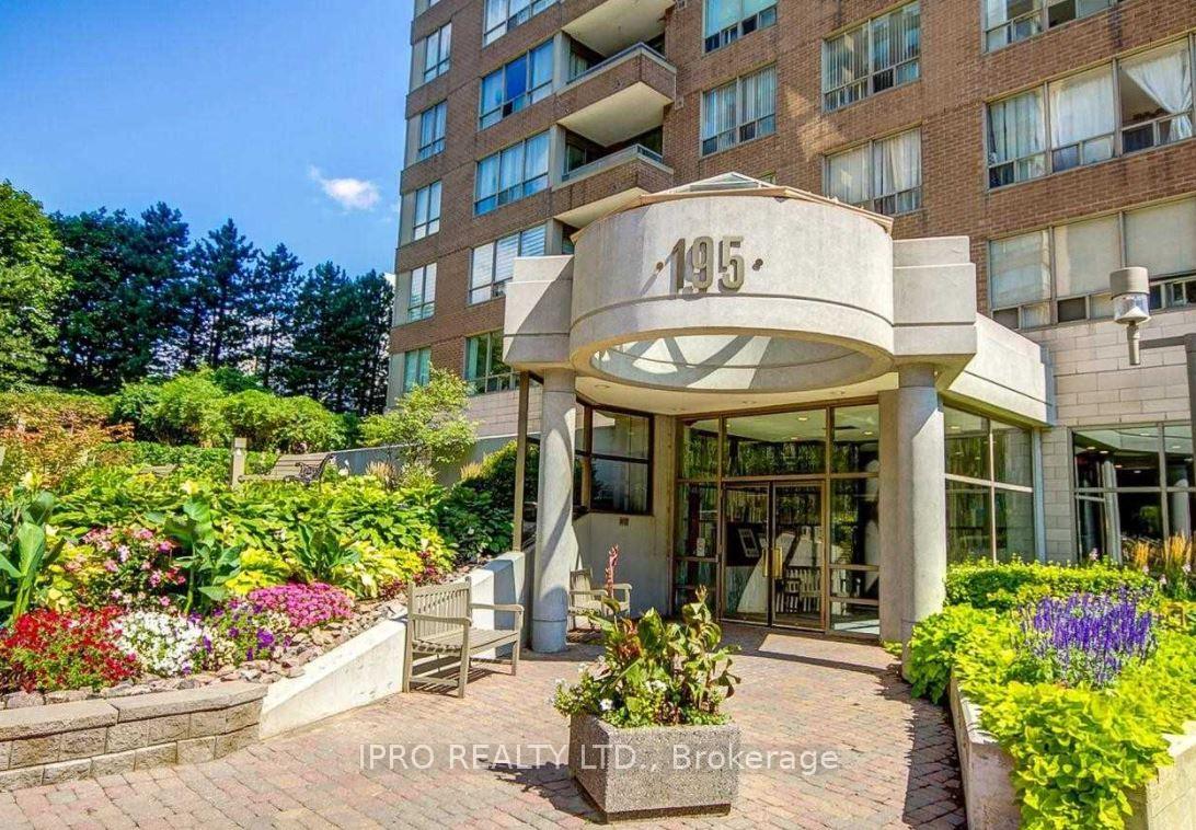 Front of Unit 402, 195 Wynford Drive