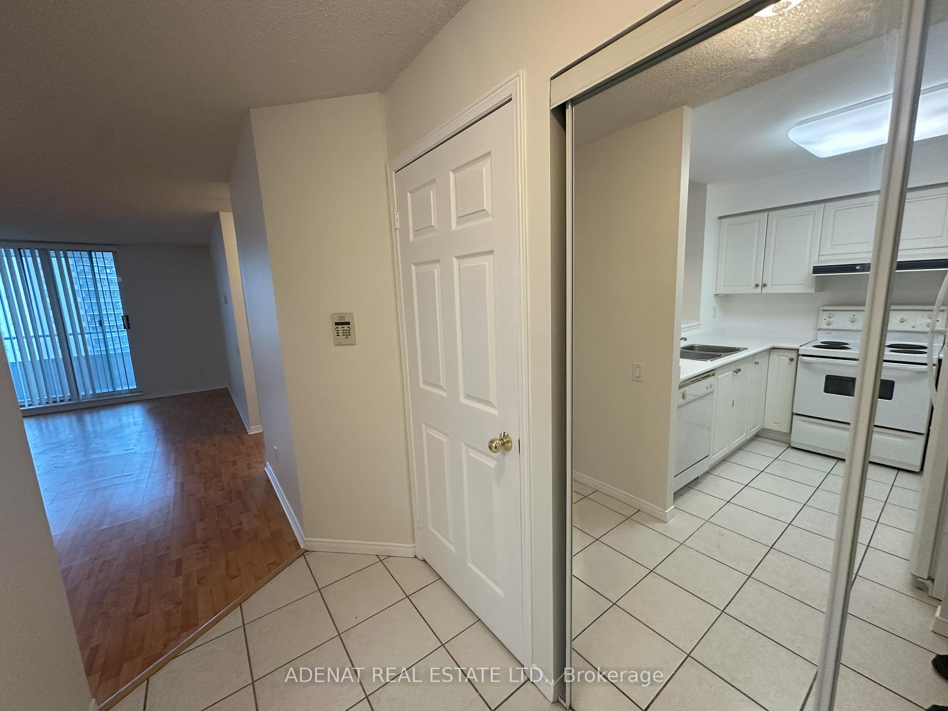 Photo 13 of Unit PH308, 1 Emerald Lane, Vaughan, Crestwood-Springfarm-Yorkhill — HOMEH