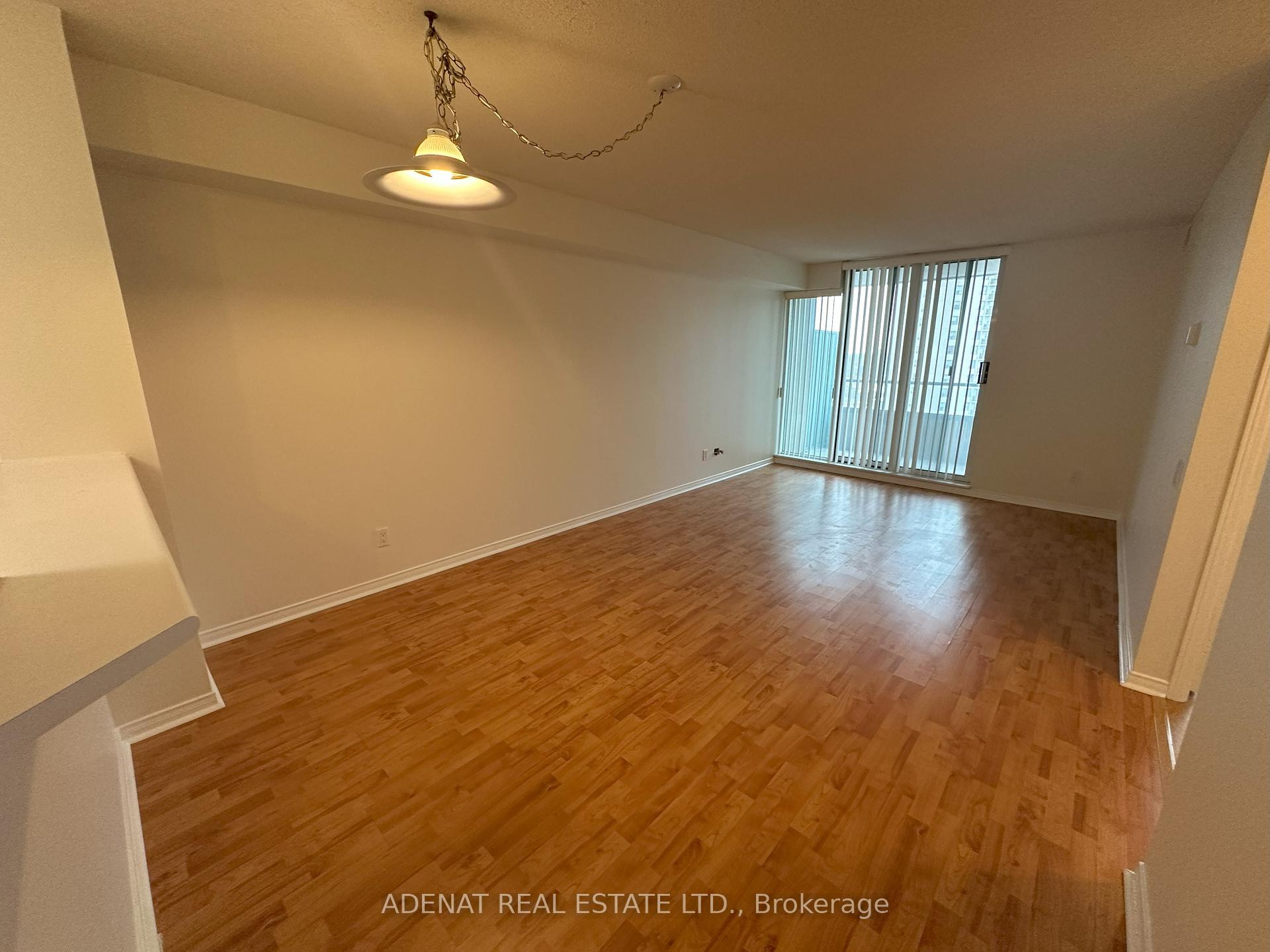 Photo 14 of Unit PH308, 1 Emerald Lane, Vaughan, Crestwood-Springfarm-Yorkhill — HOMEH