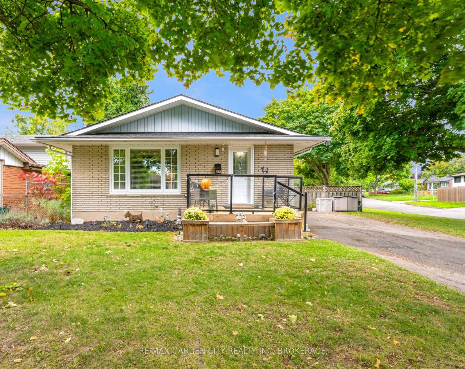 Photo 1 of 40 Densgrove Drive, St. Catharines, Vine/Linwell — HOMEH