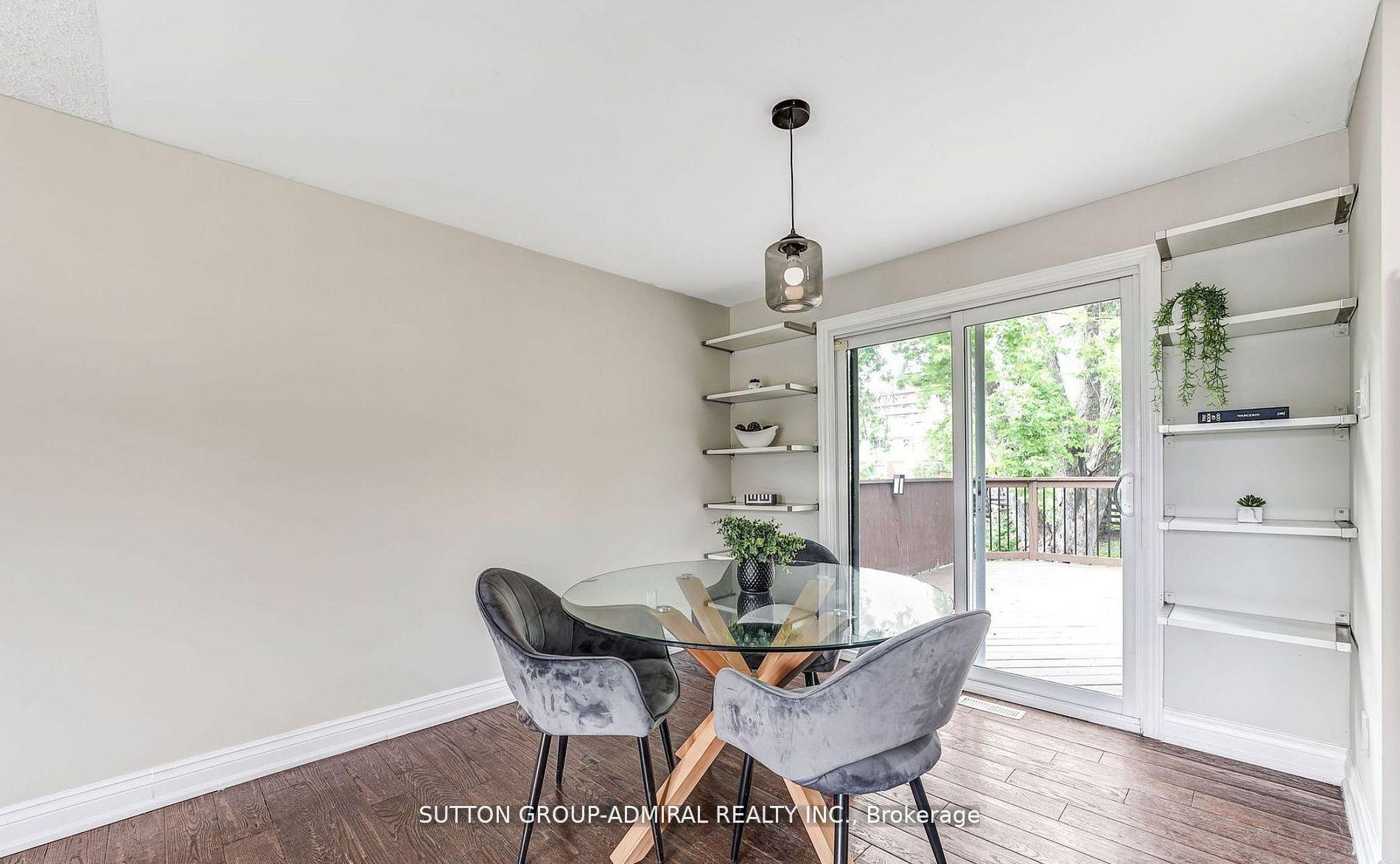 Photo 5 of 14 Chippawa (Main) Court, Barrie, North Shore — HOMEH
