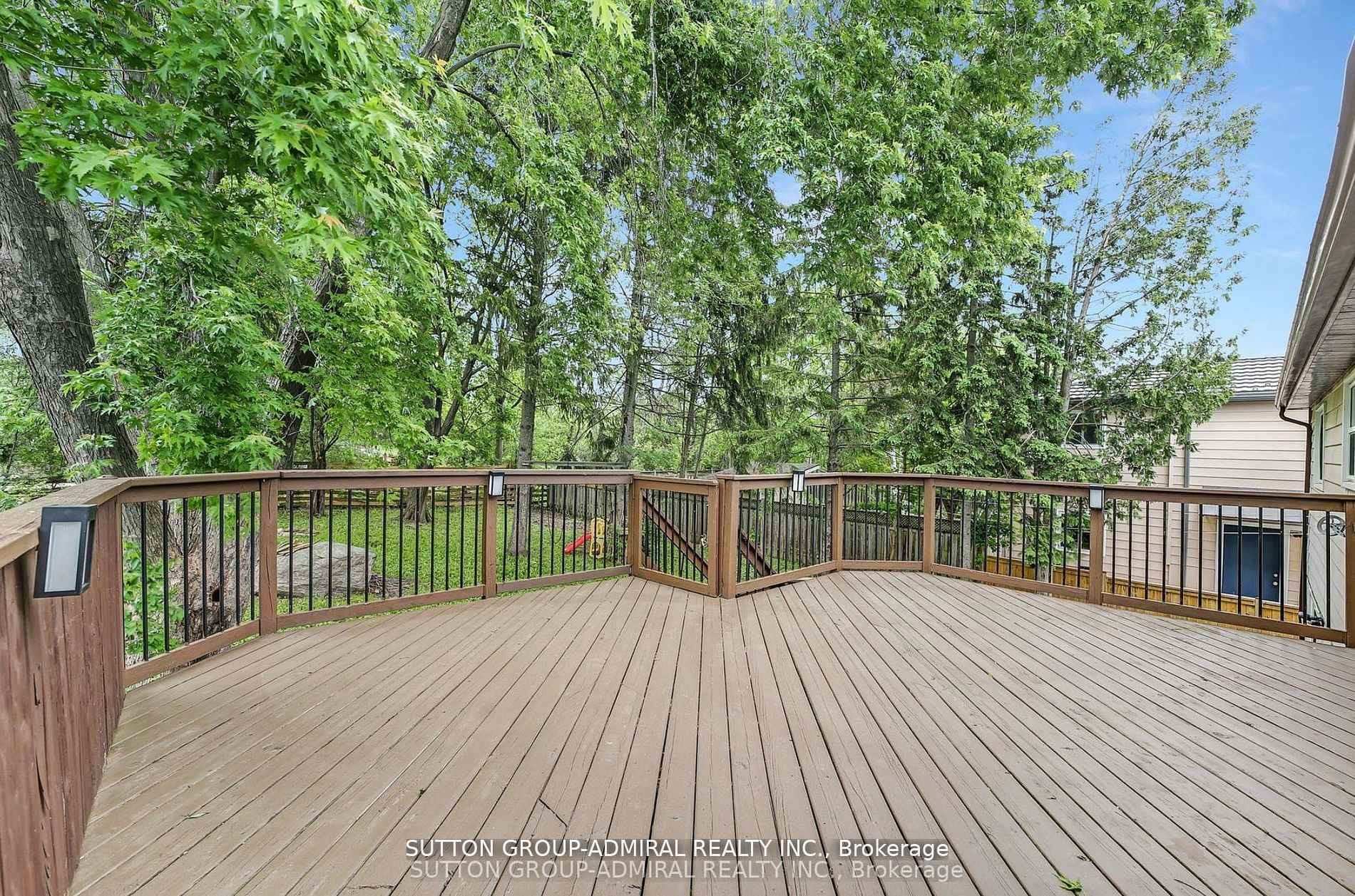 Photo 16 of 14 Chippawa (Main) Court, Barrie, North Shore — HOMEH