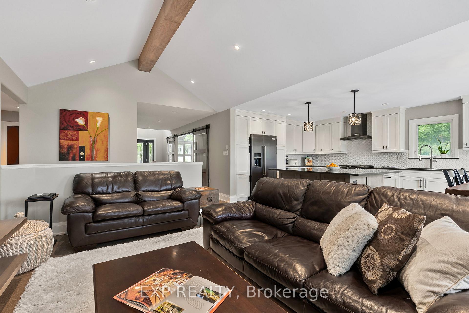 Photo 20 of 9 Pacific Avenue, Barrie, Little Lake — HOMEH