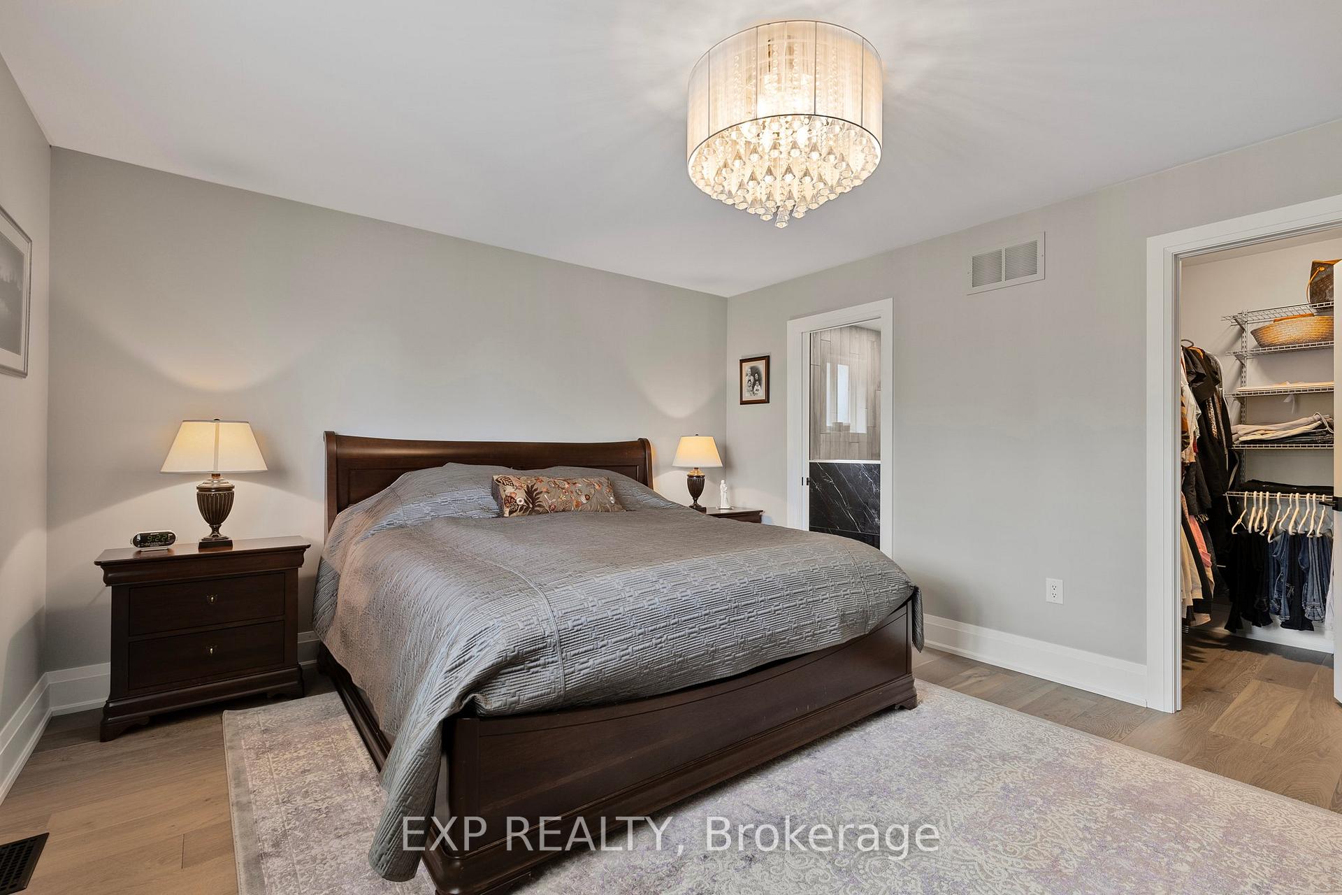 Photo 22 of 9 Pacific Avenue, Barrie, Little Lake — HOMEH