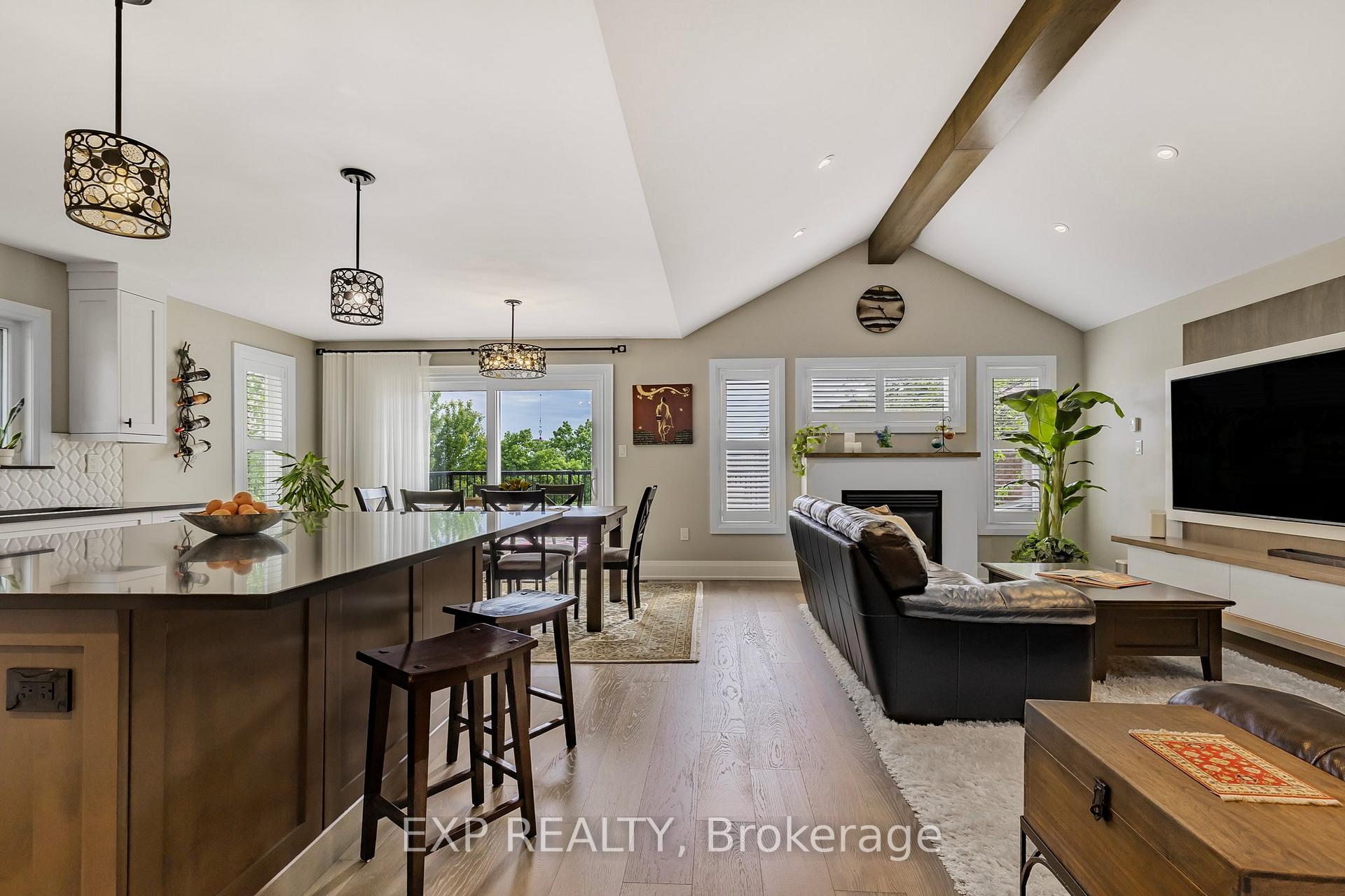 Photo 29 of 9 Pacific Avenue, Barrie, Little Lake — HOMEH