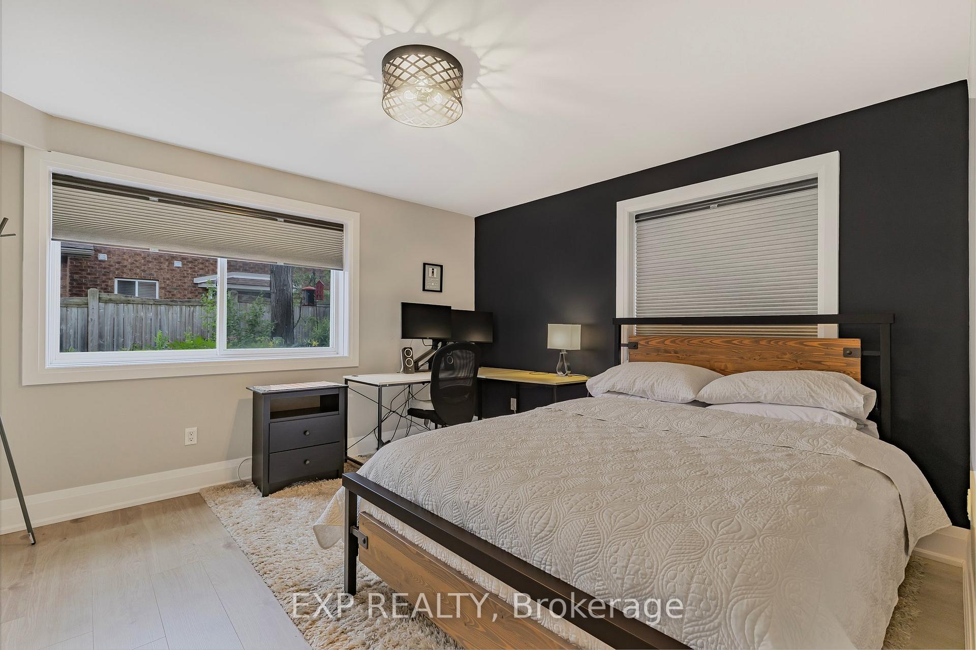 Photo 40 of 9 Pacific Avenue, Barrie, Little Lake — HOMEH