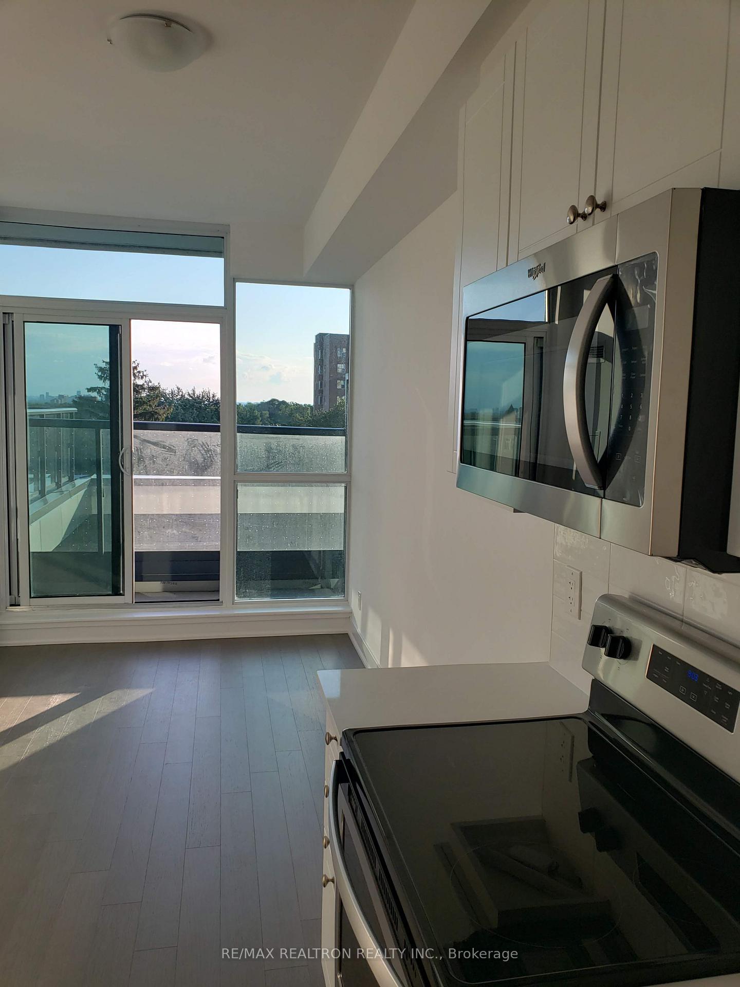 Photo 5 of Unit 608, 1486 Bathurst Street, Toronto, Humewood-Cedarvale — HOMEH