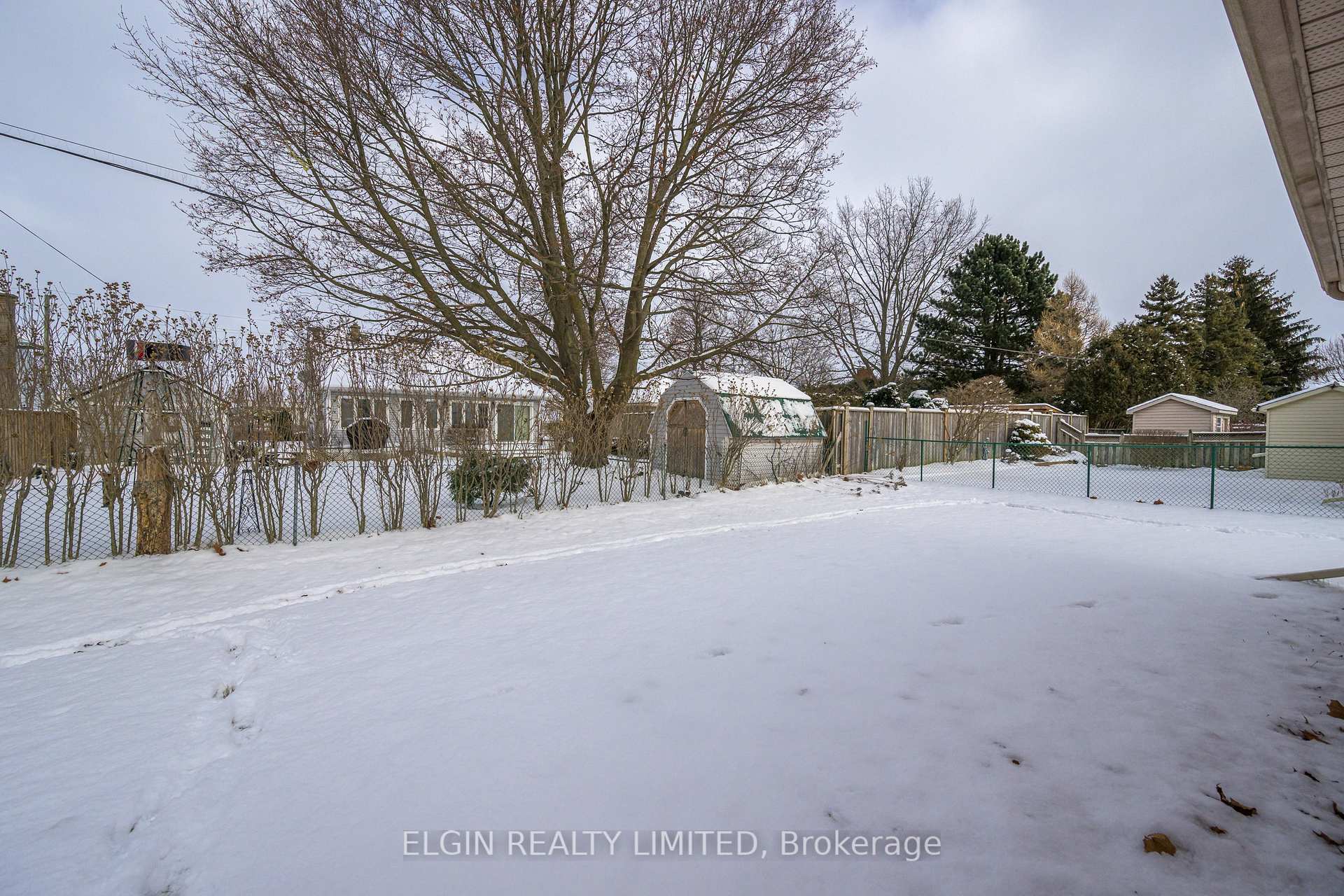 Photo 5 of 47 Rickwood Place, St. Thomas — HOMEH