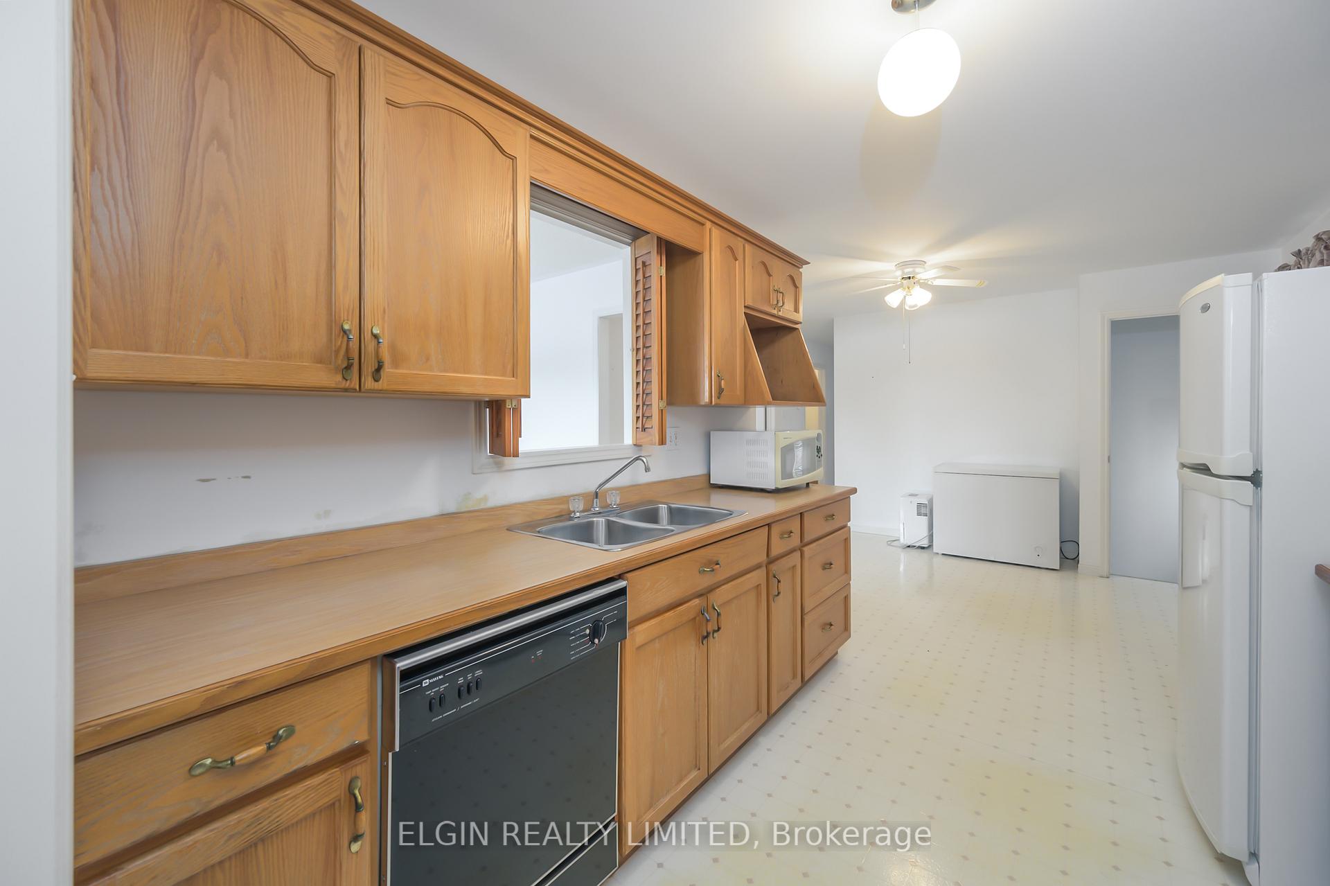 Photo 13 of 47 Rickwood Place, St. Thomas — HOMEH