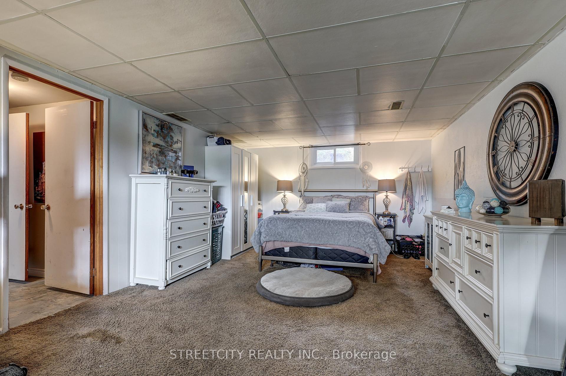 Photo 28 of 105 Confederation Drive, St. Thomas — HOMEH