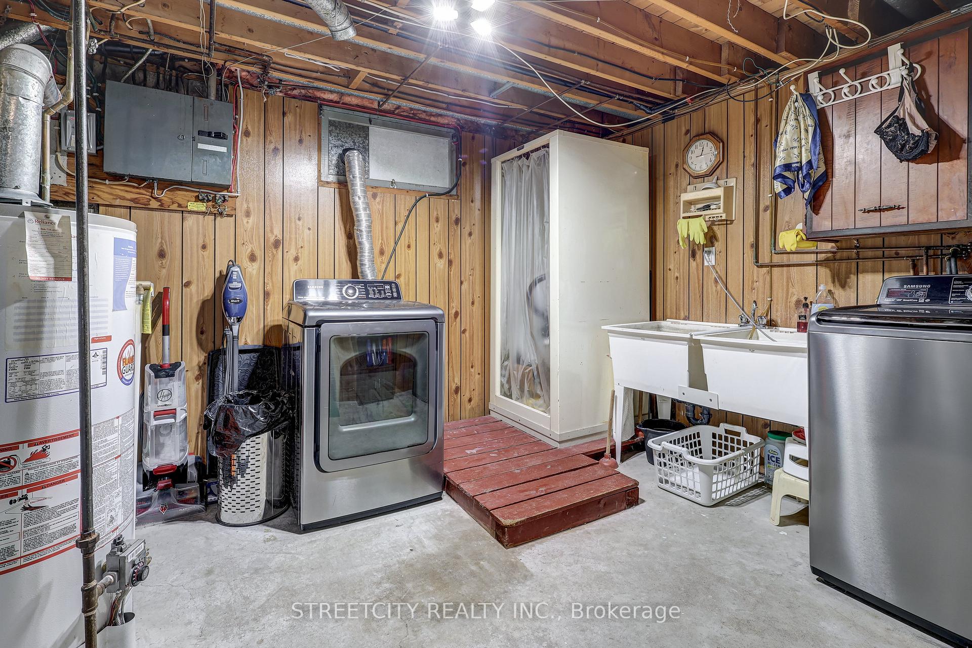 Photo 31 of 105 Confederation Drive, St. Thomas — HOMEH