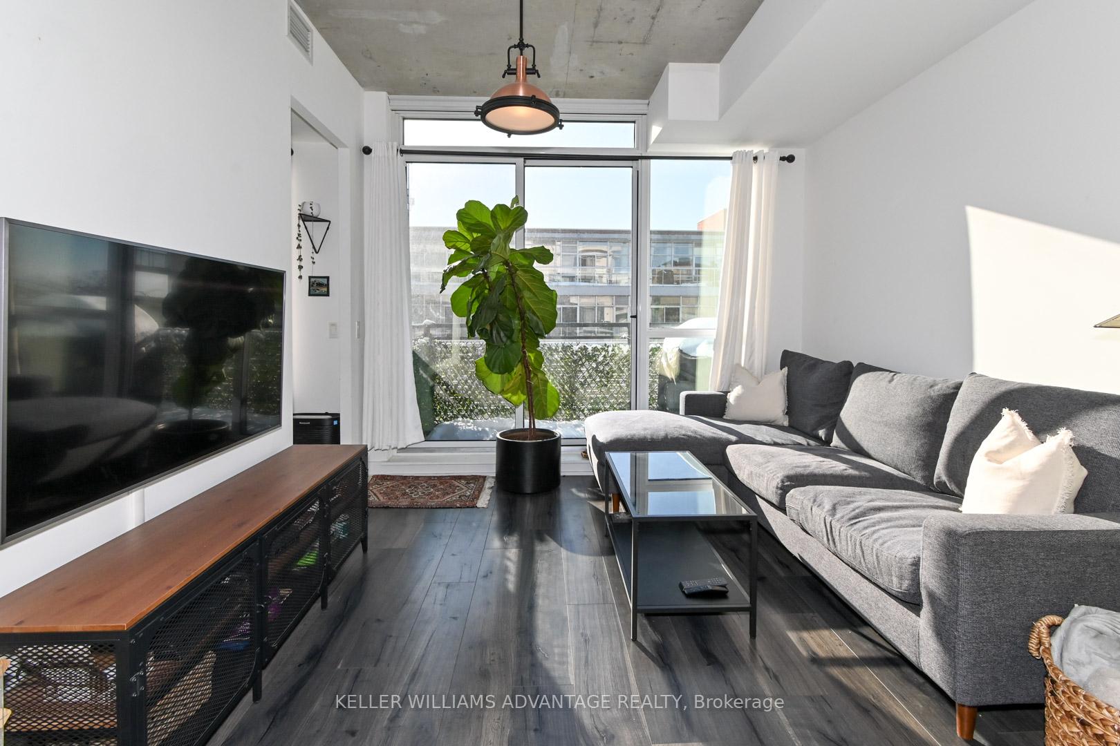 Photo 10 of Unit 505, 630 Kingston Road, Toronto, The Beaches — HOMEH
